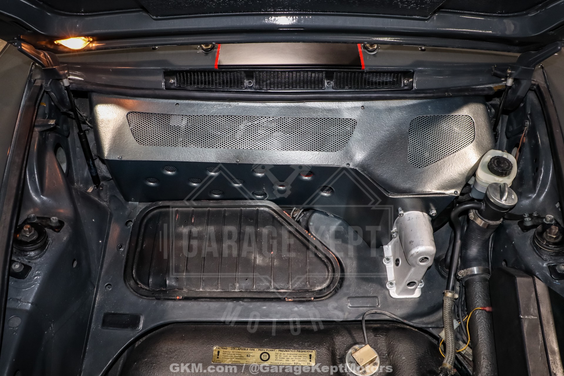 1977 Porsche 911 179