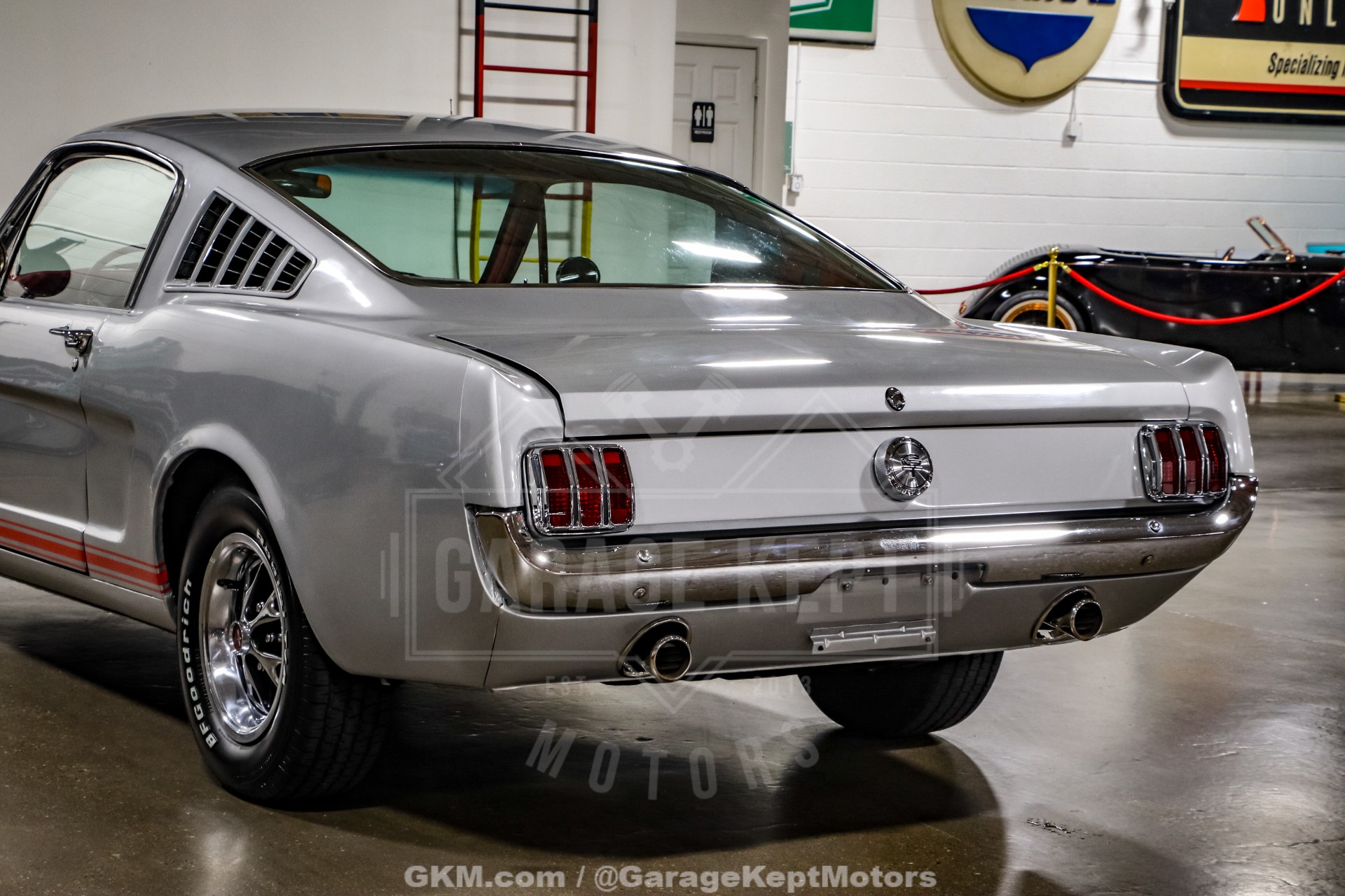 1966 Ford Mustang 54