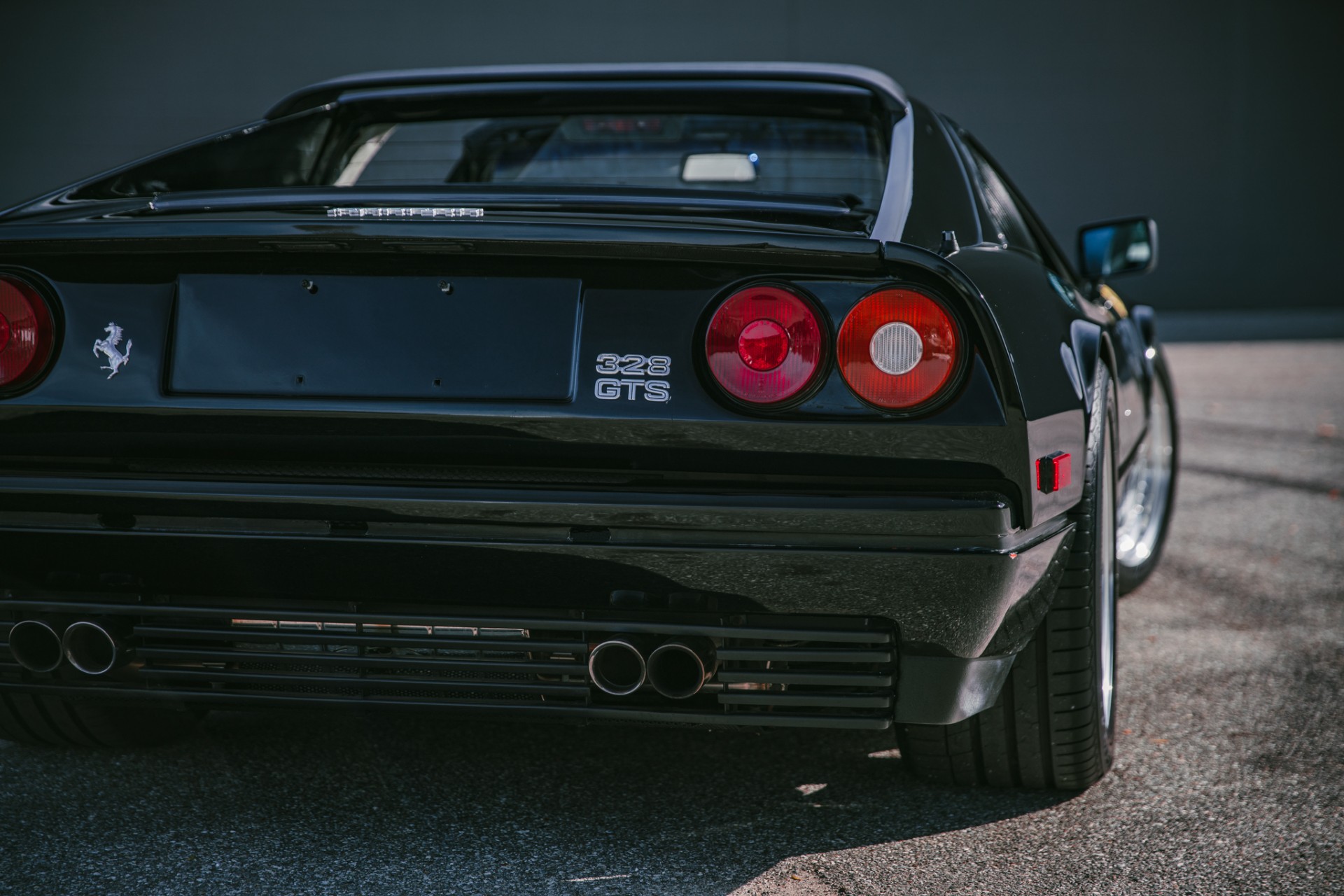 1986 Ferrari 328 GTS 14