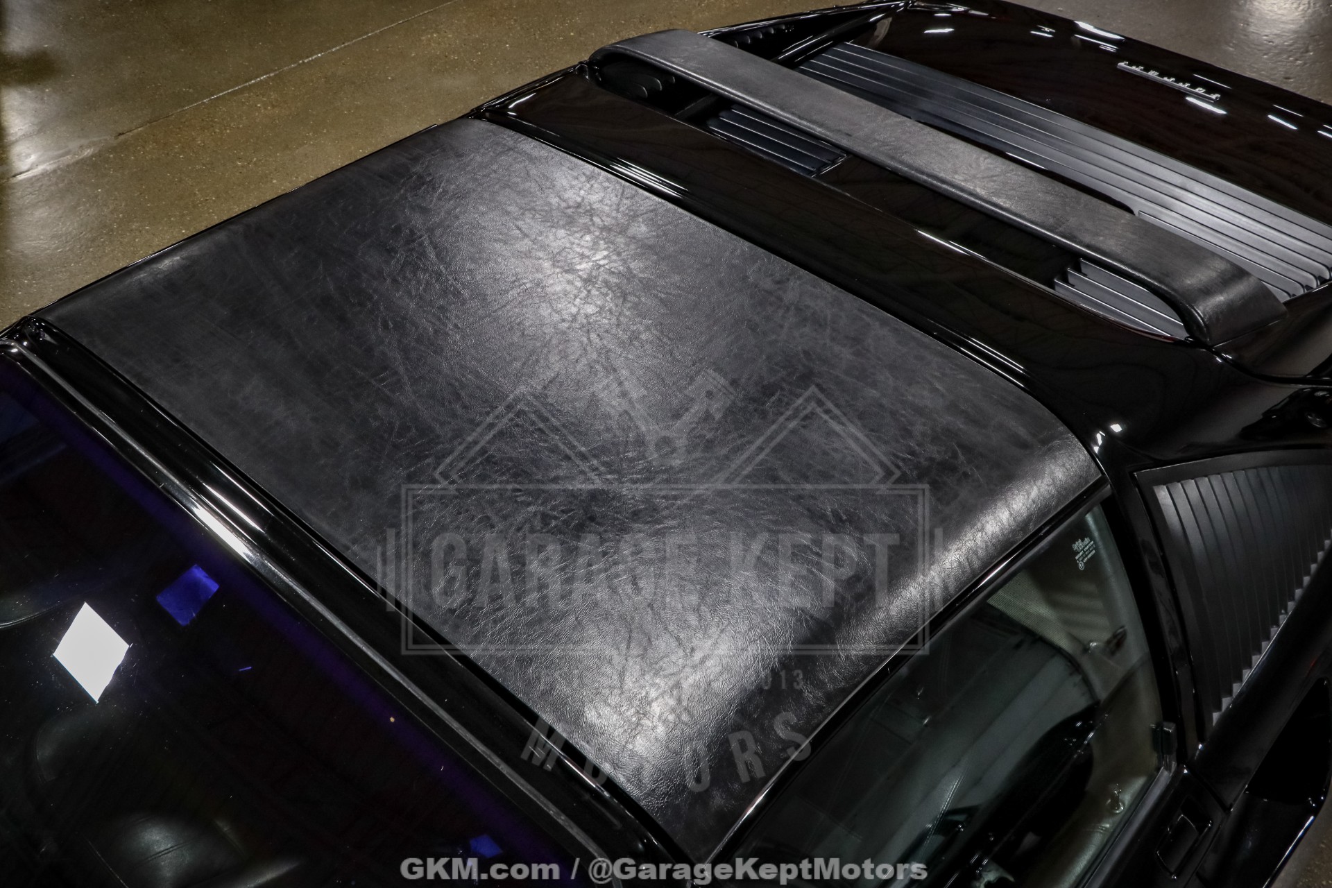 1986 Ferrari 328 GTS 42