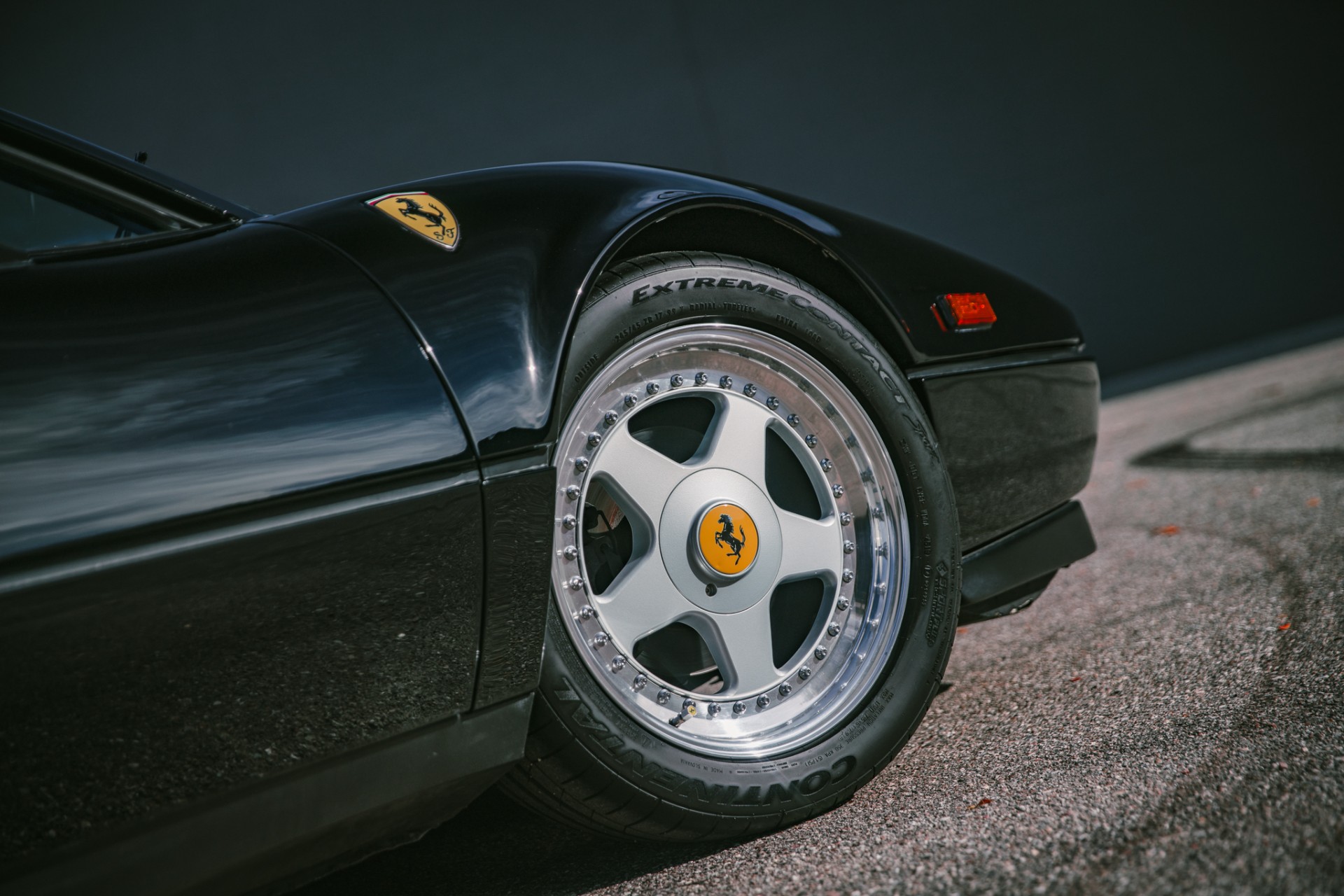 1986 Ferrari 328 GTS 5