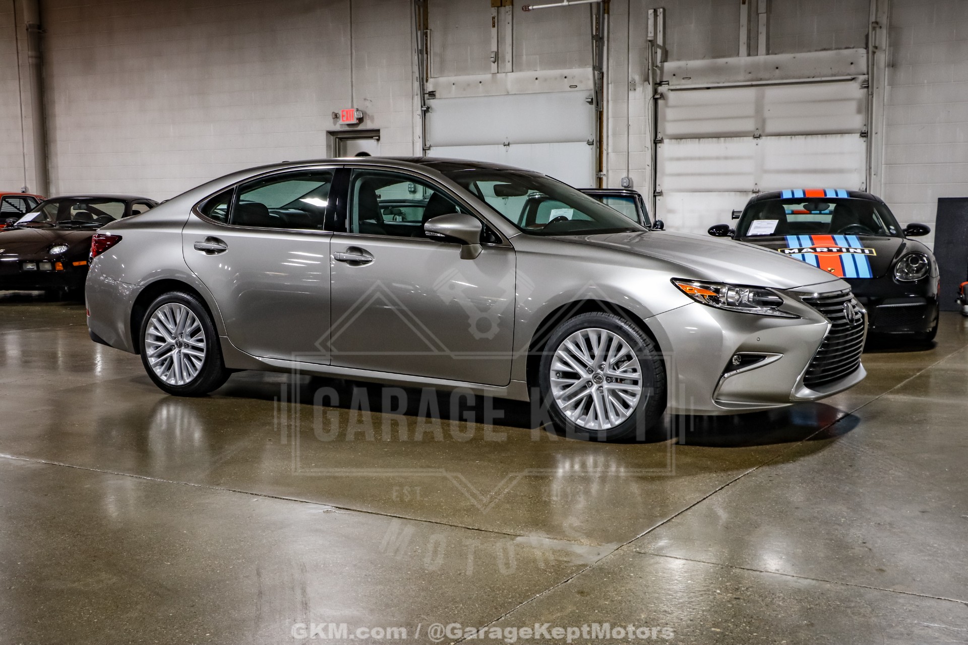 2016 Lexus ES 350 11