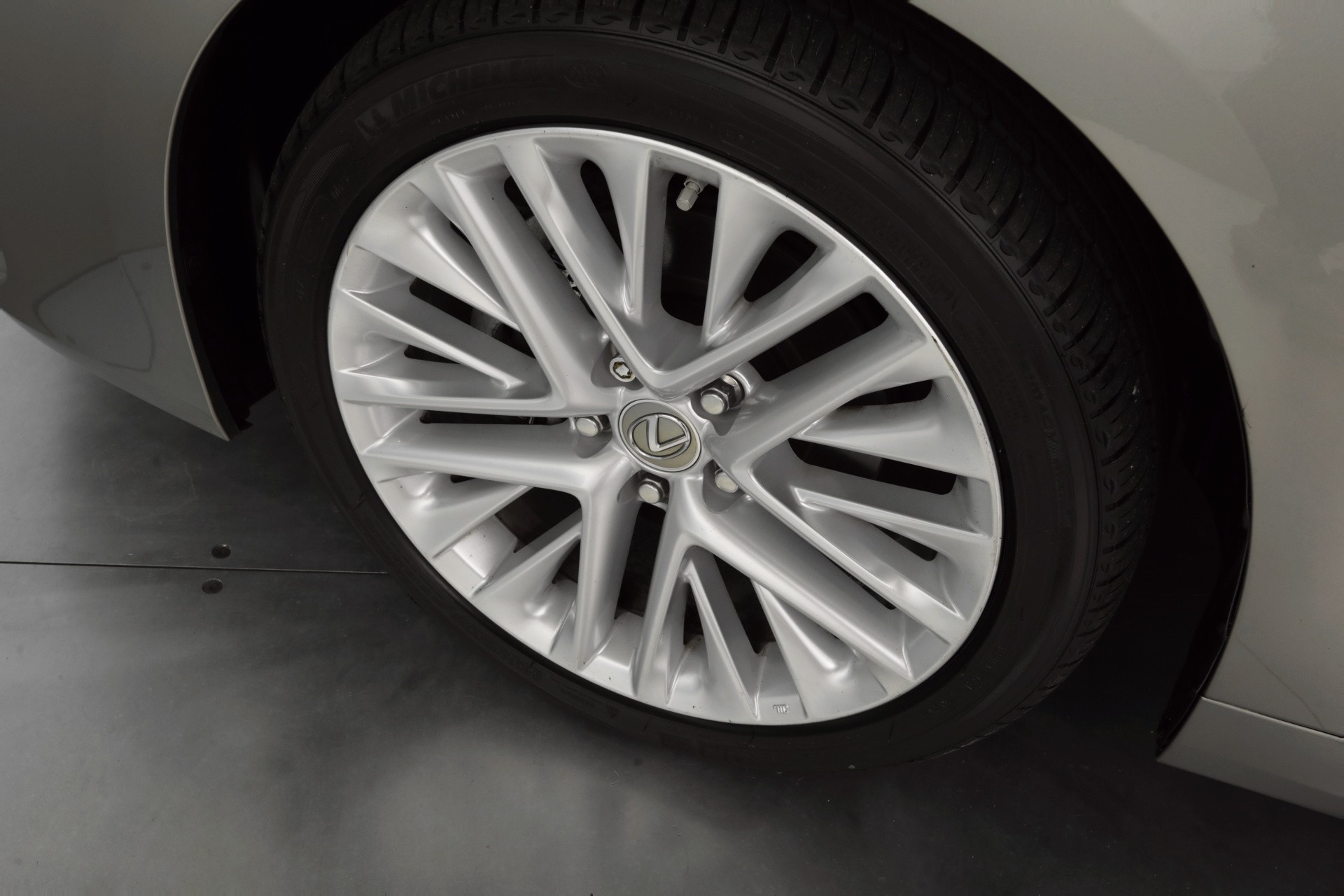 2016 Lexus ES 350 226