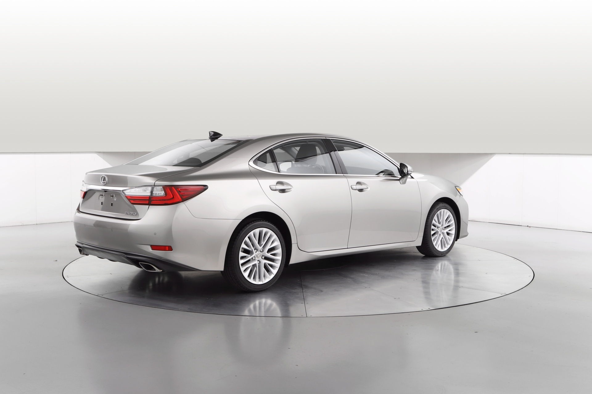 2016 Lexus ES 350 230