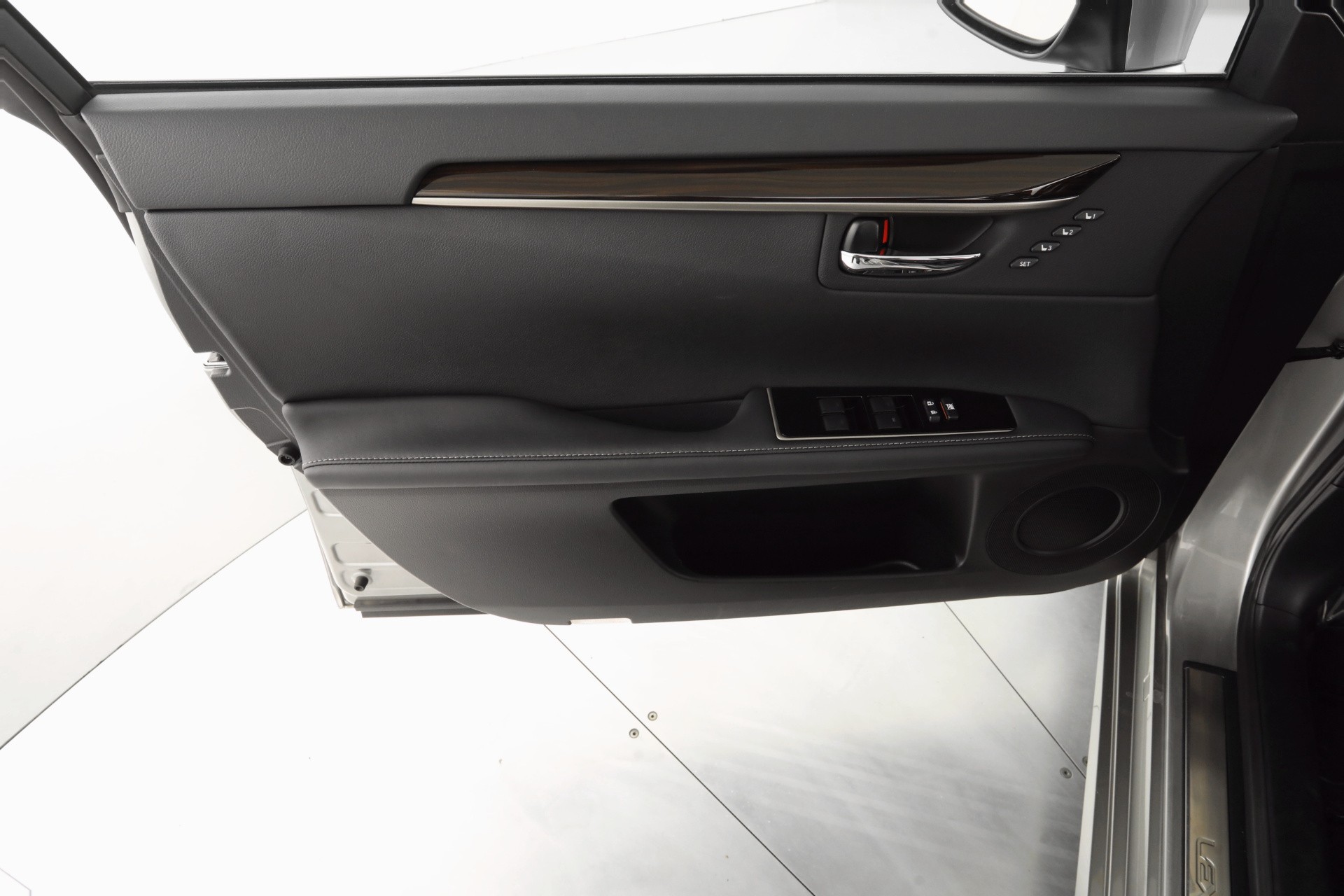 2016 Lexus ES 350 241