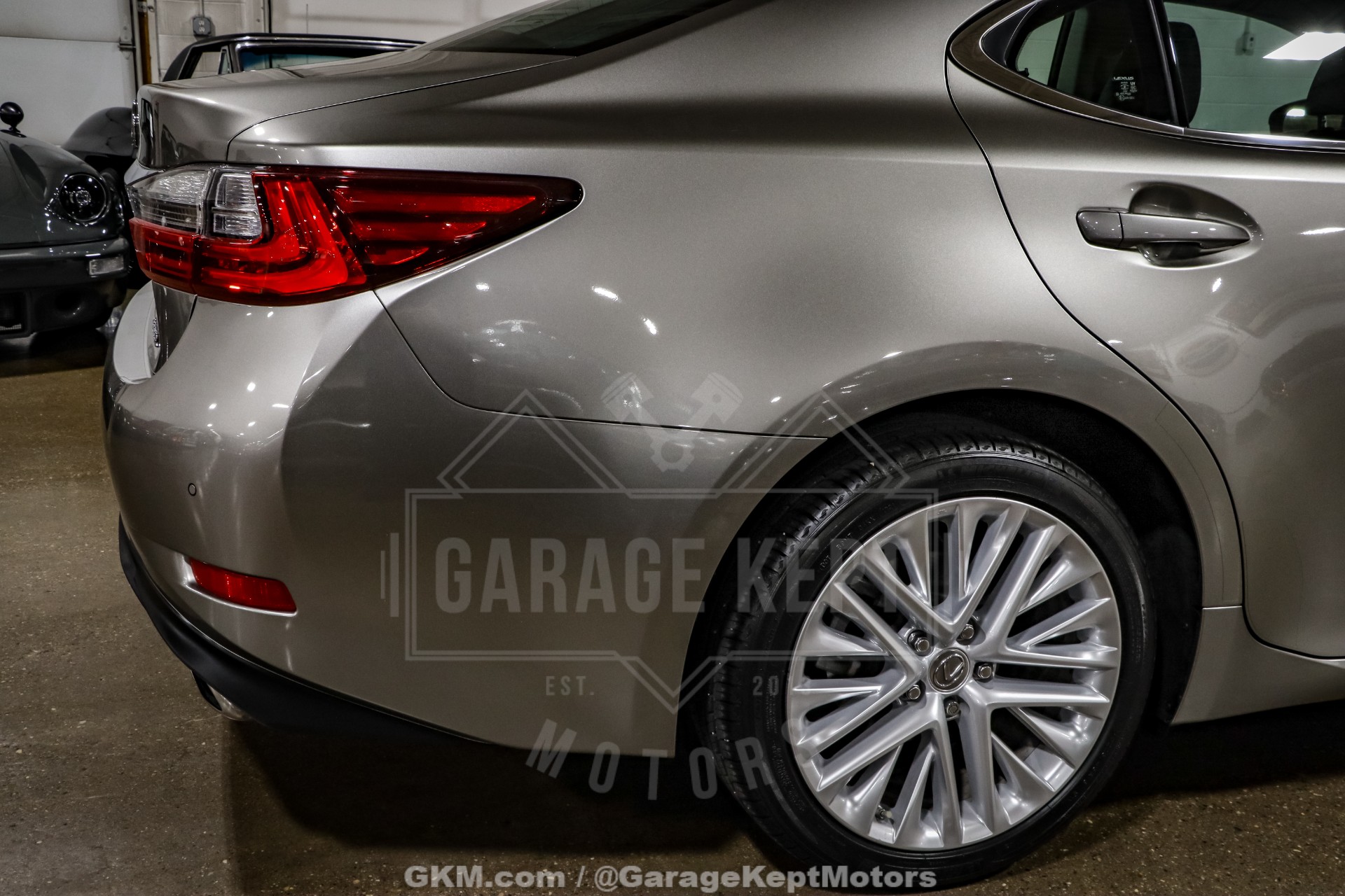 2016 Lexus ES 350 47