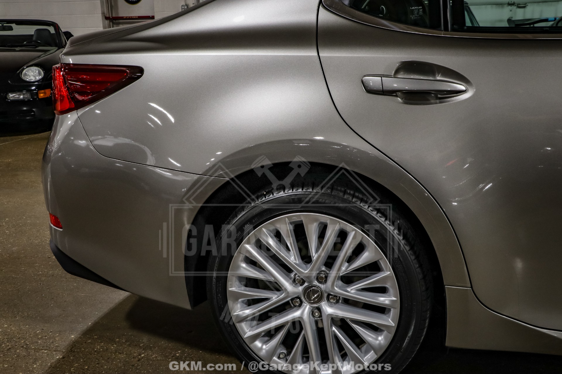 2016 Lexus ES 350 48