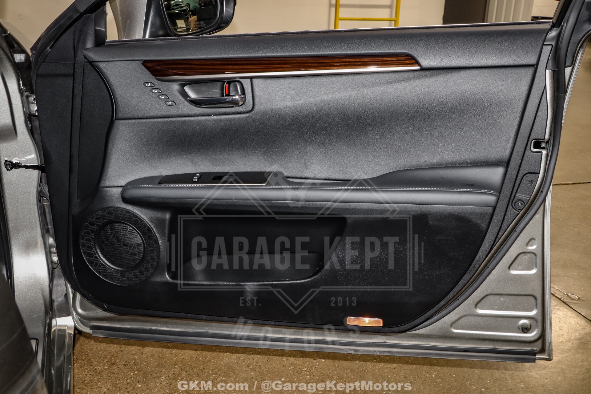 2016 Lexus ES 350 60