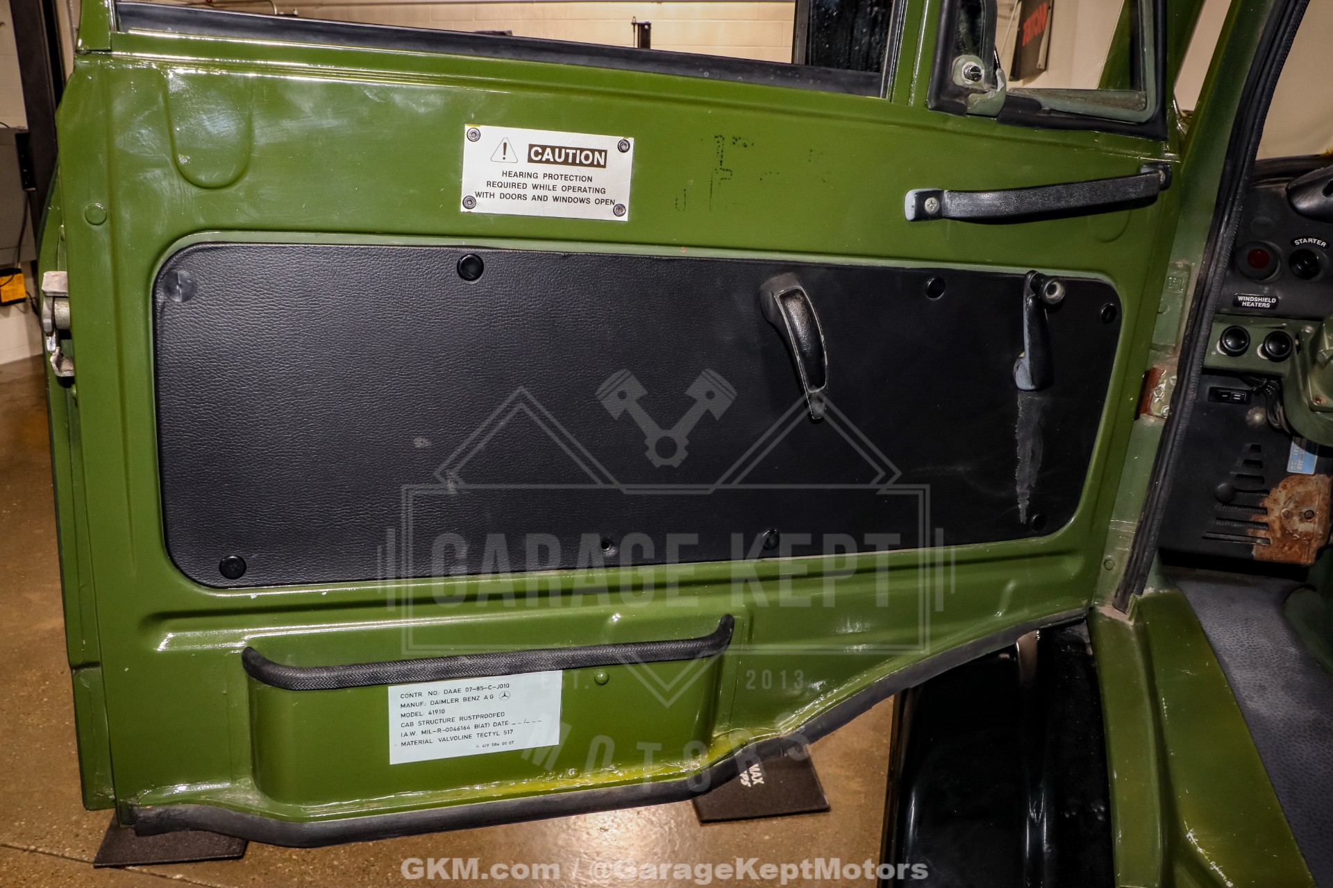 1990 Mercedes-Benz Unimog FLU419 109