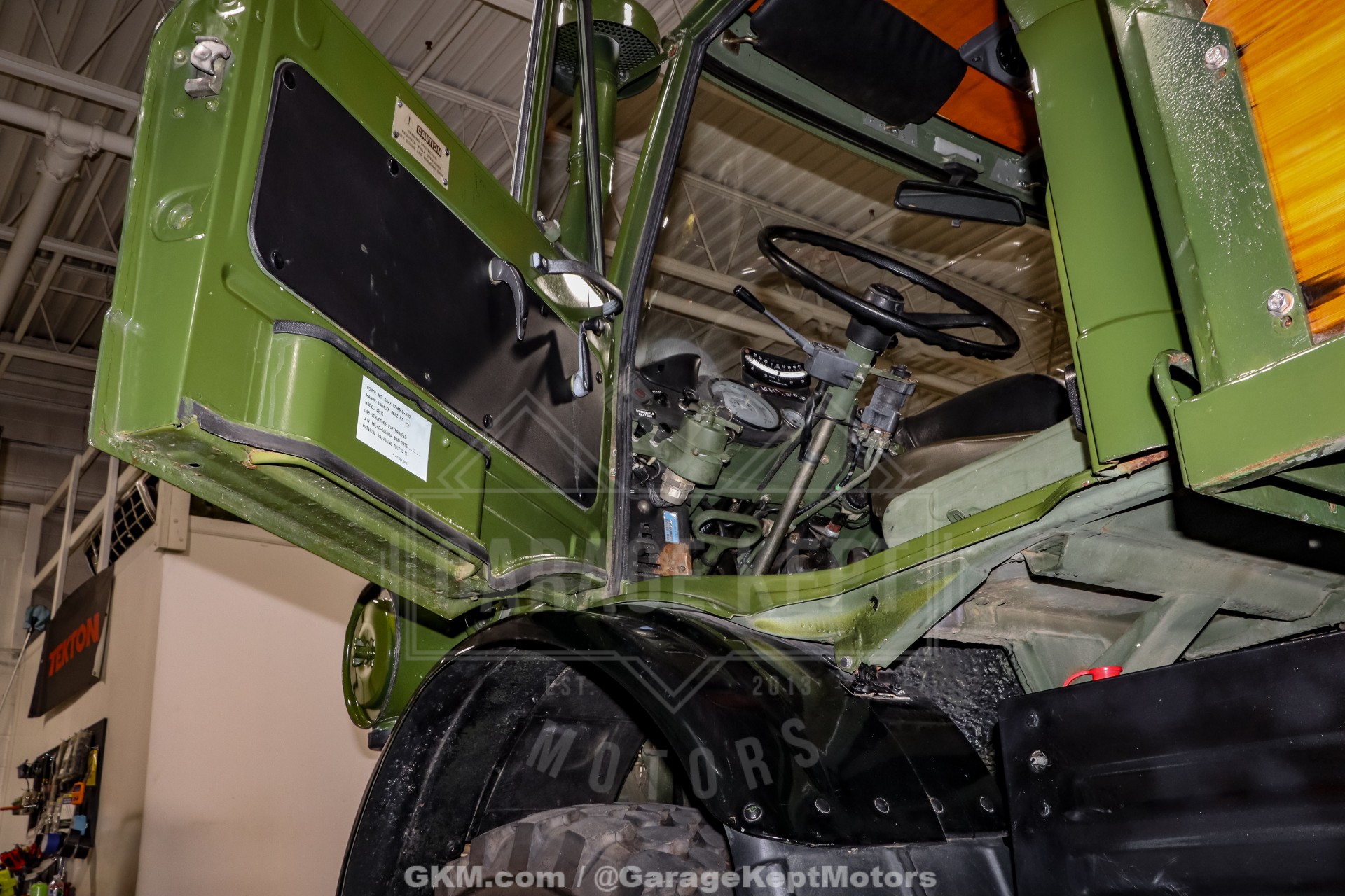 1990 Mercedes-Benz Unimog FLU419 111