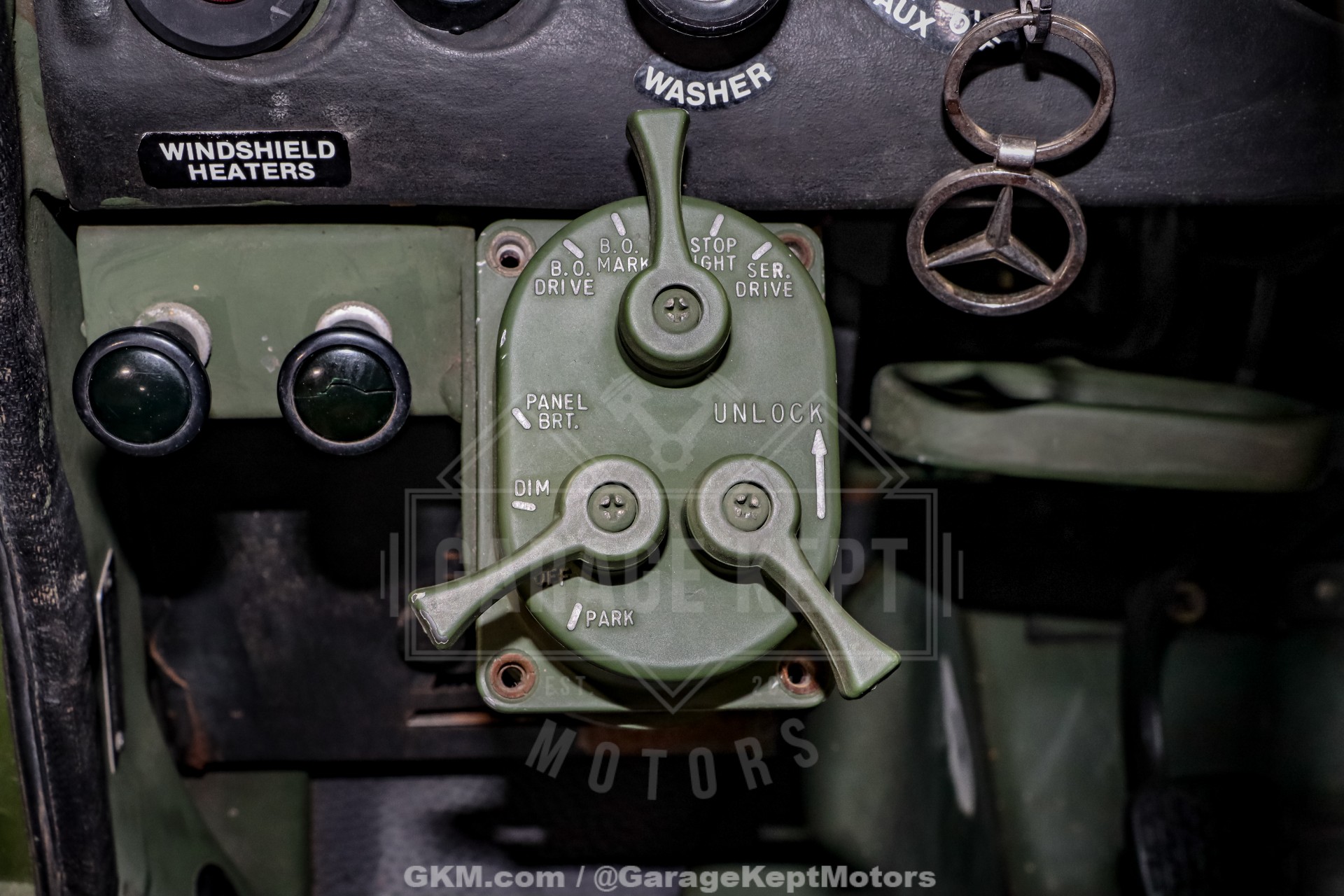 1990 Mercedes-Benz Unimog FLU419 129