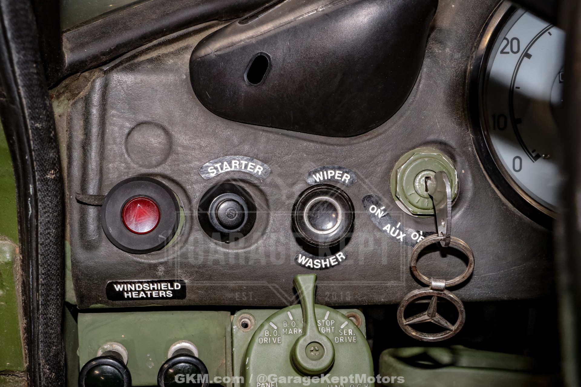 1990 Mercedes-Benz Unimog FLU419 130