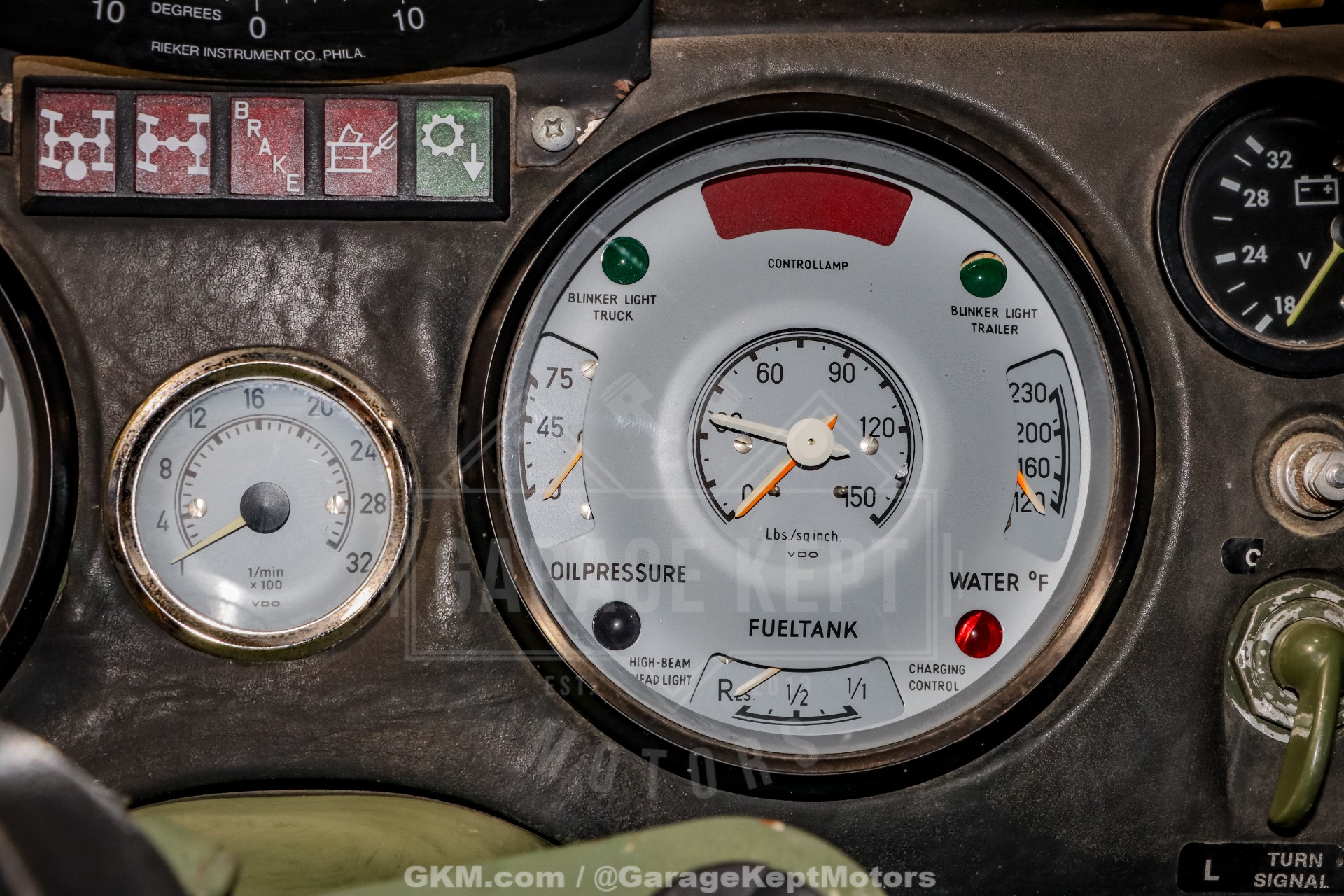 1990 Mercedes-Benz Unimog FLU419 134