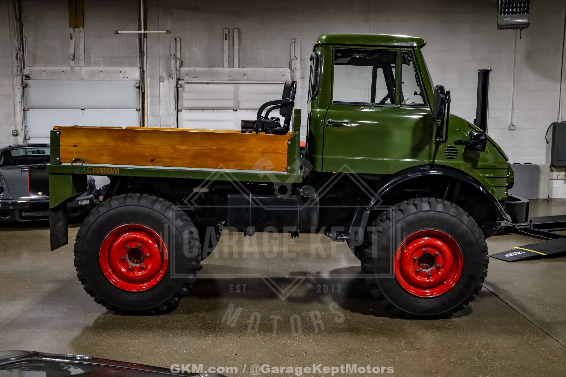 1990 Mercedes-Benz Unimog FLU419 24