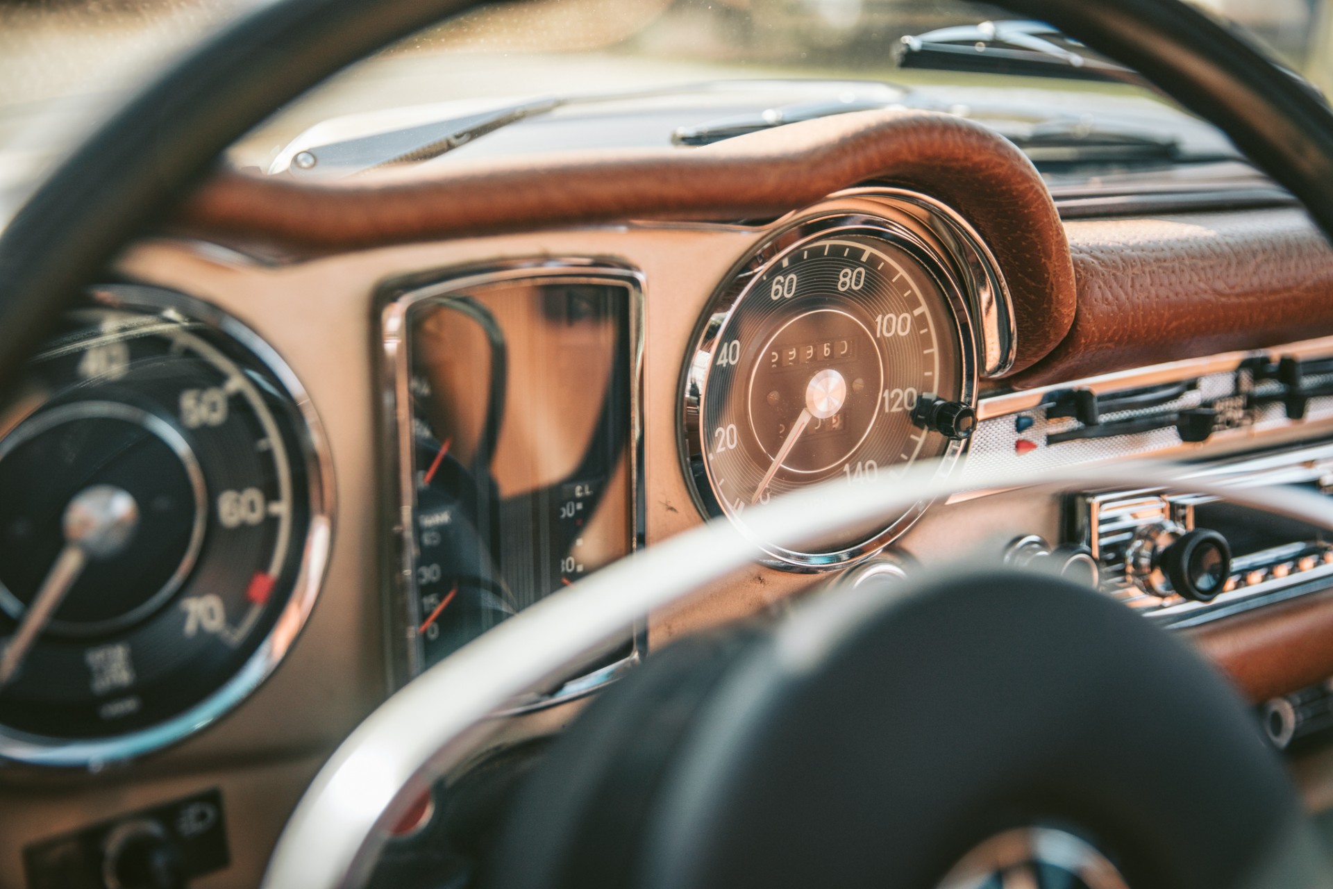 1970 Mercedes-Benz 280SL 11