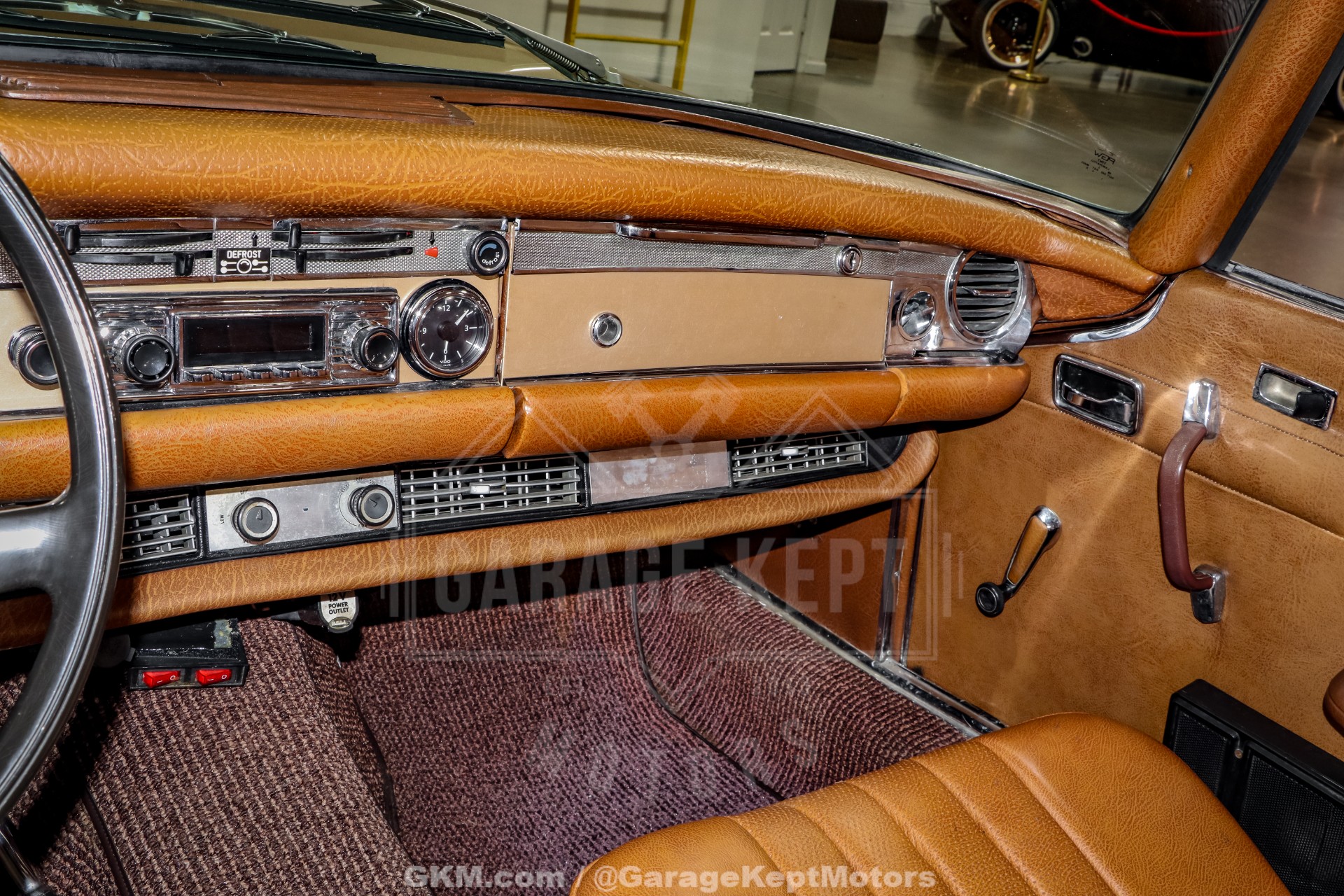 1970 Mercedes-Benz 280SL 145