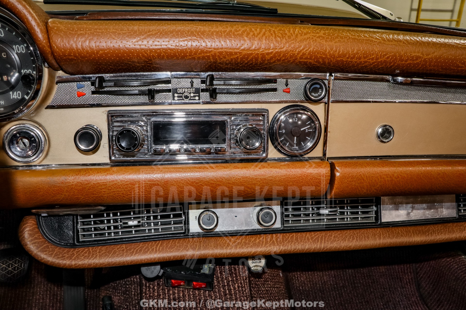 1970 Mercedes-Benz 280SL 151