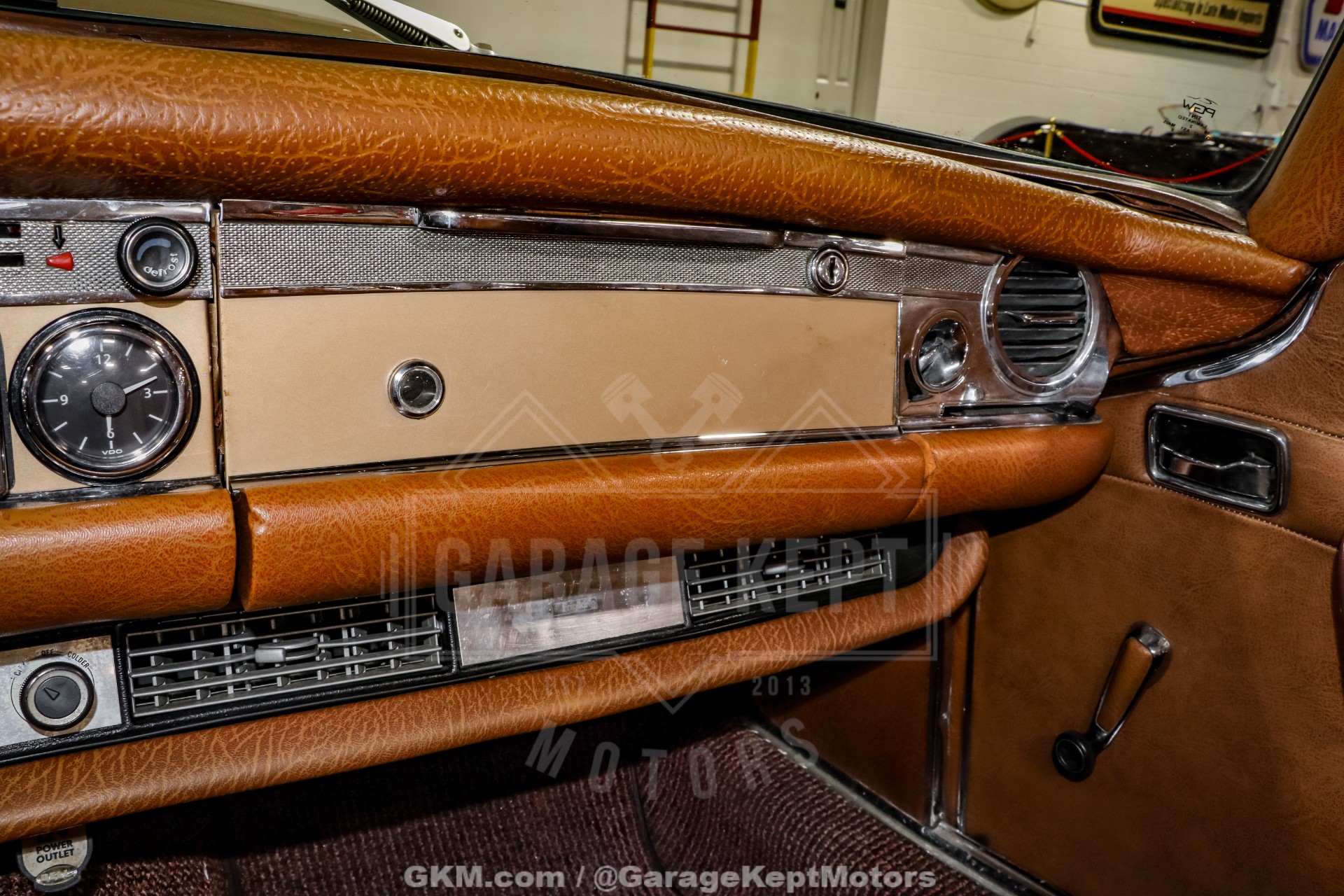1970 Mercedes-Benz 280SL 152