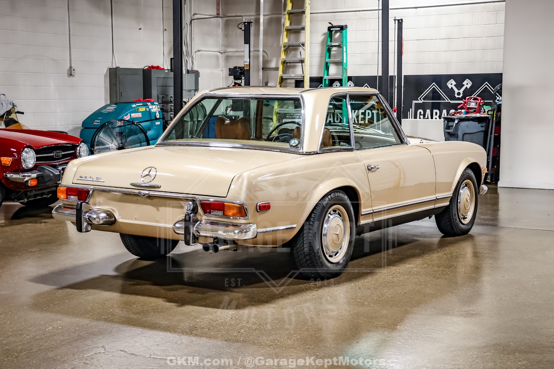 1970 Mercedes-Benz 280SL 225