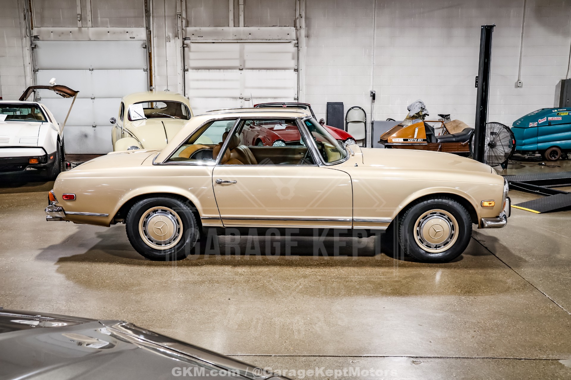 1970 Mercedes-Benz 280SL 227