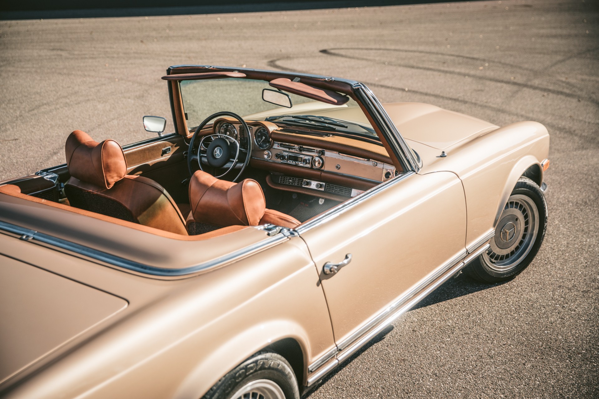 1970 Mercedes-Benz 280SL 24