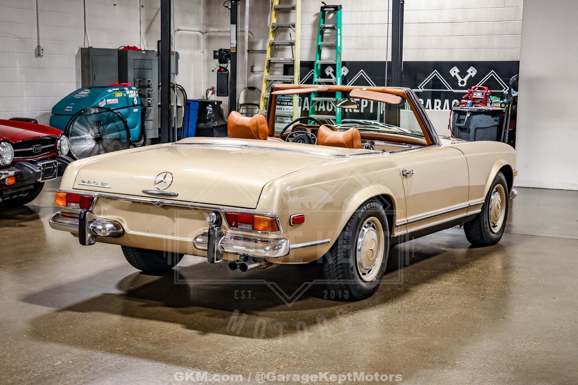 1970 Mercedes-Benz 280SL 281
