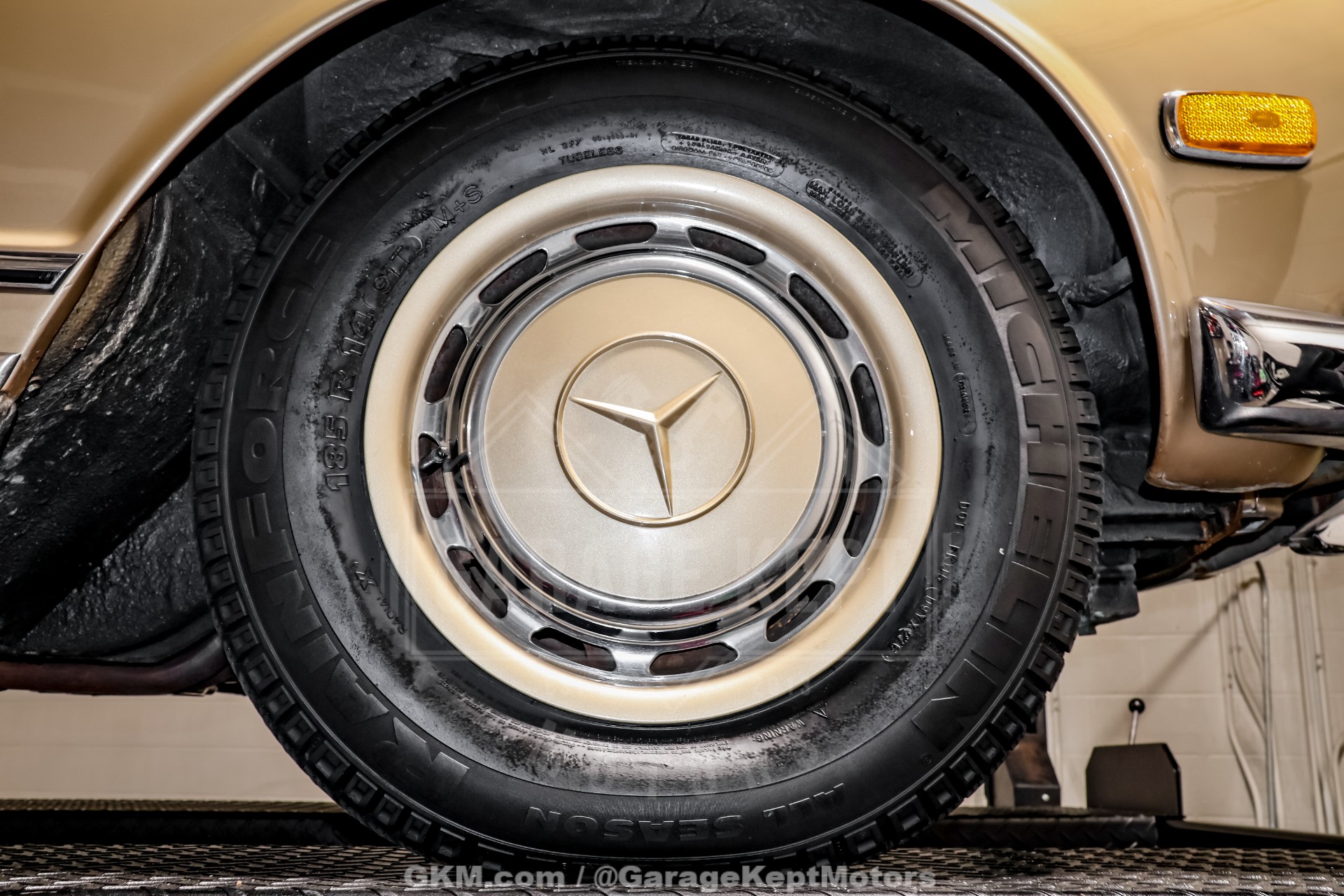 1970 Mercedes-Benz 280SL 295