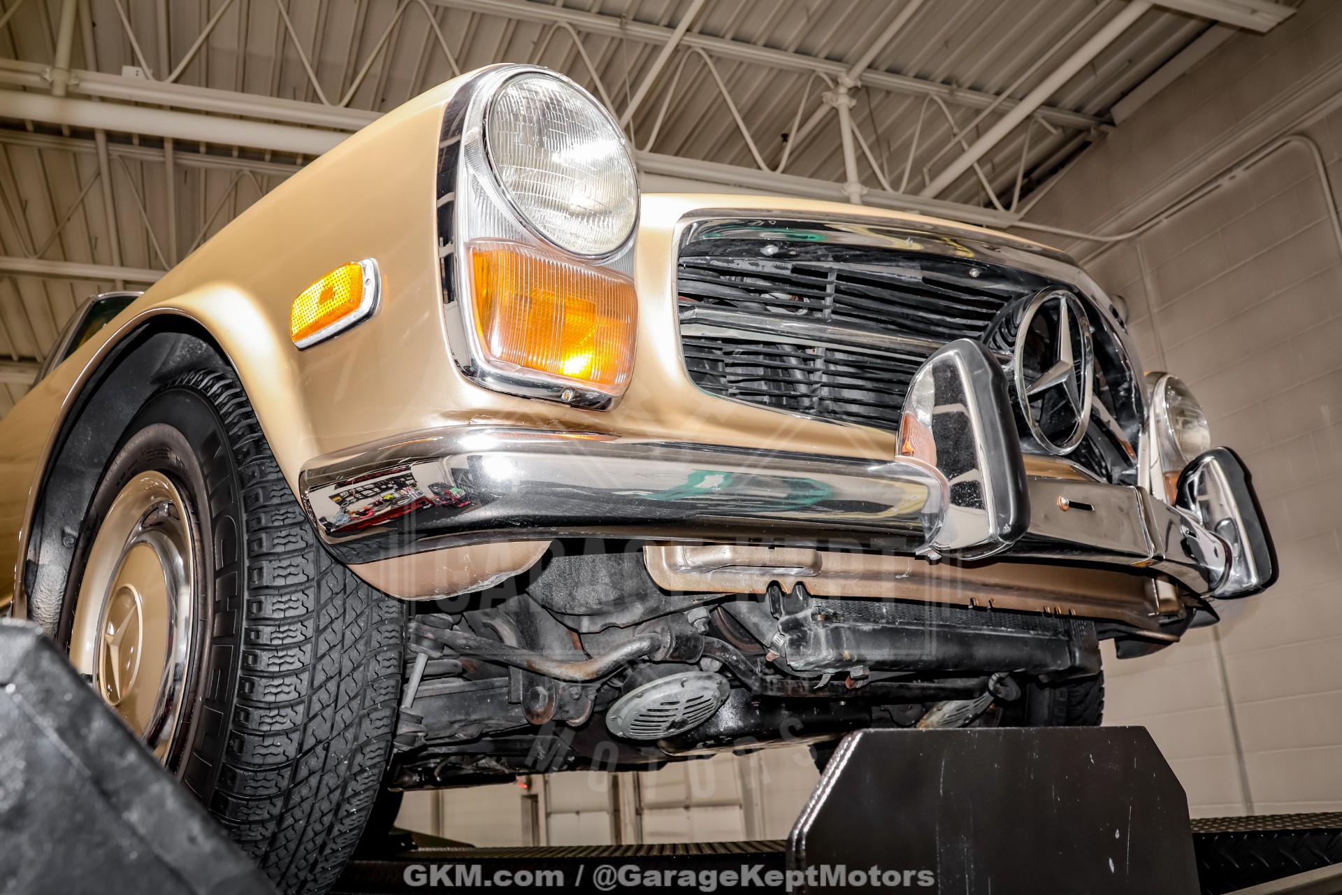 1970 Mercedes-Benz 280SL 296