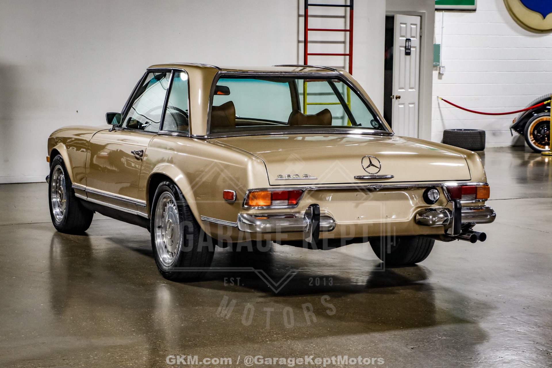 1970 Mercedes-Benz 280SL 29
