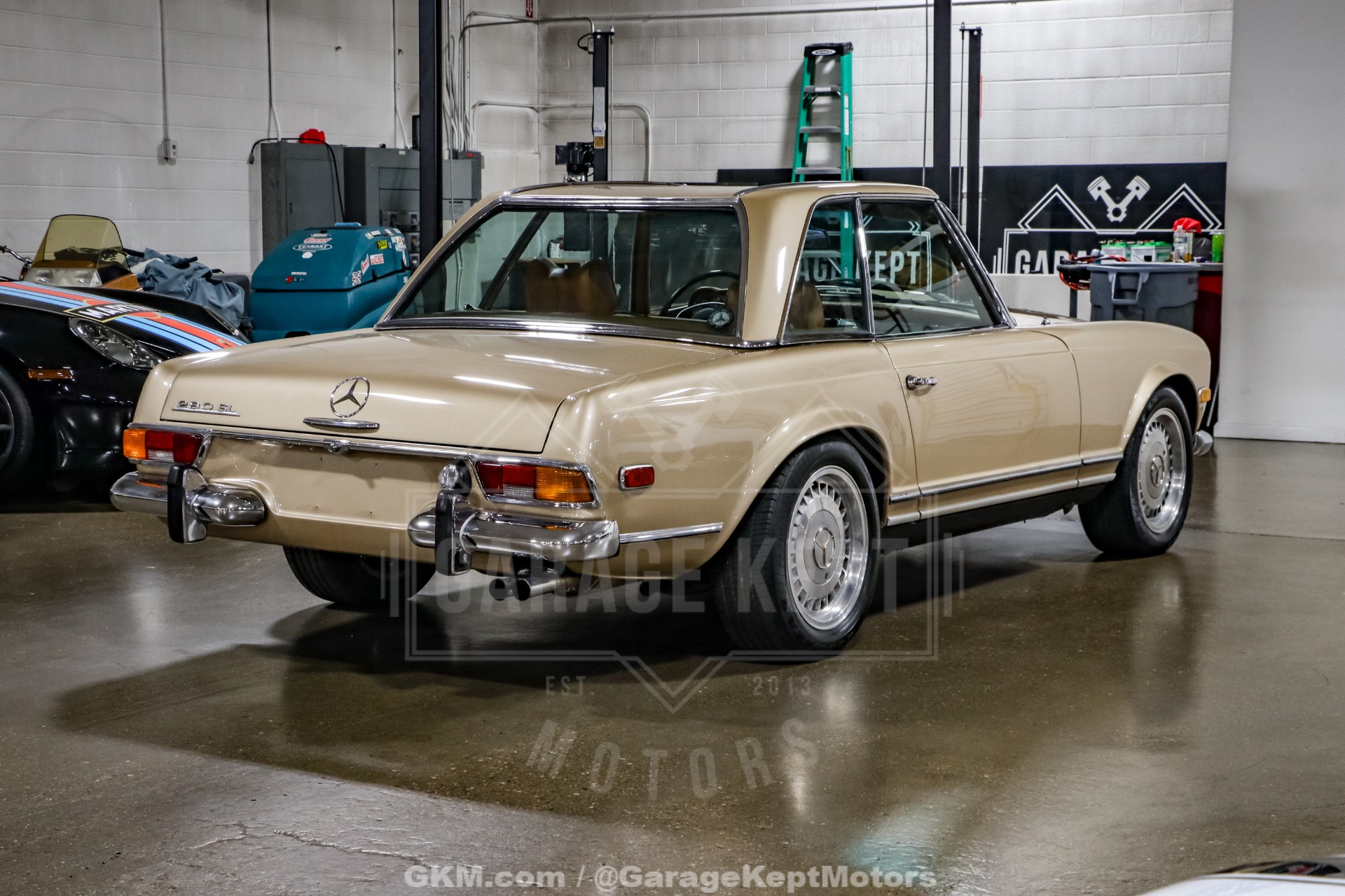 1970 Mercedes-Benz 280SL 30