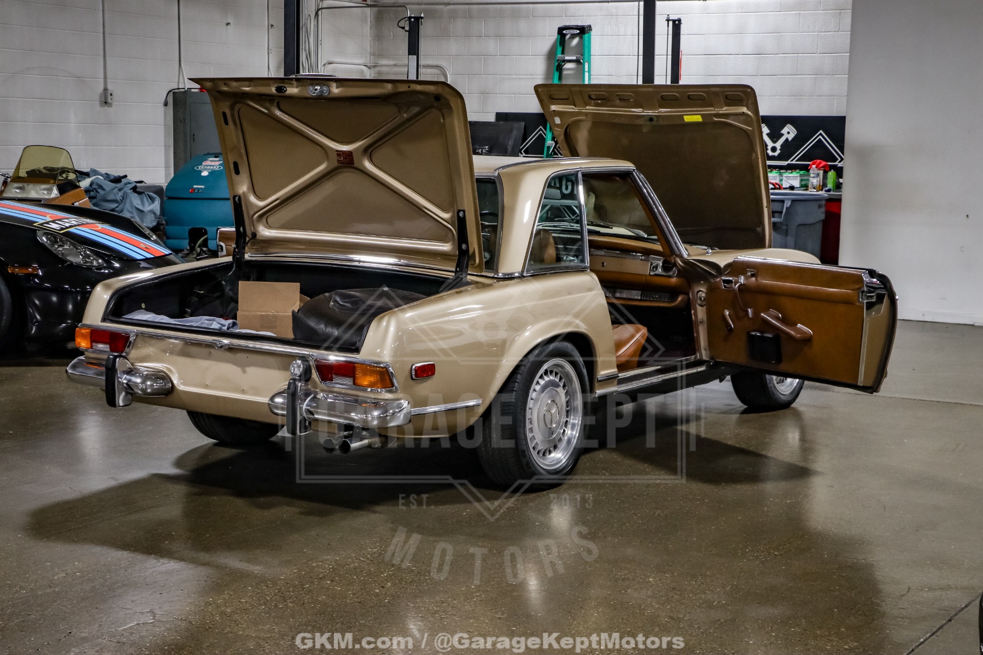 1970 Mercedes-Benz 280SL 81