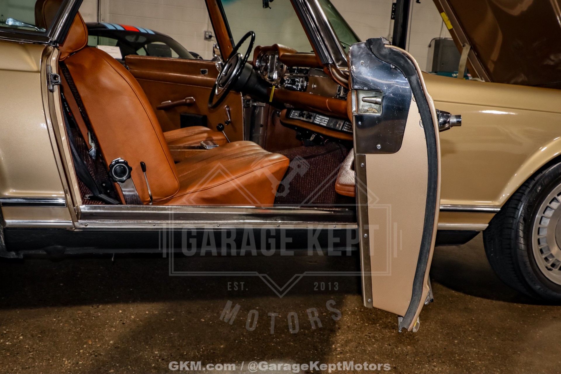 1970 Mercedes-Benz 280SL 84