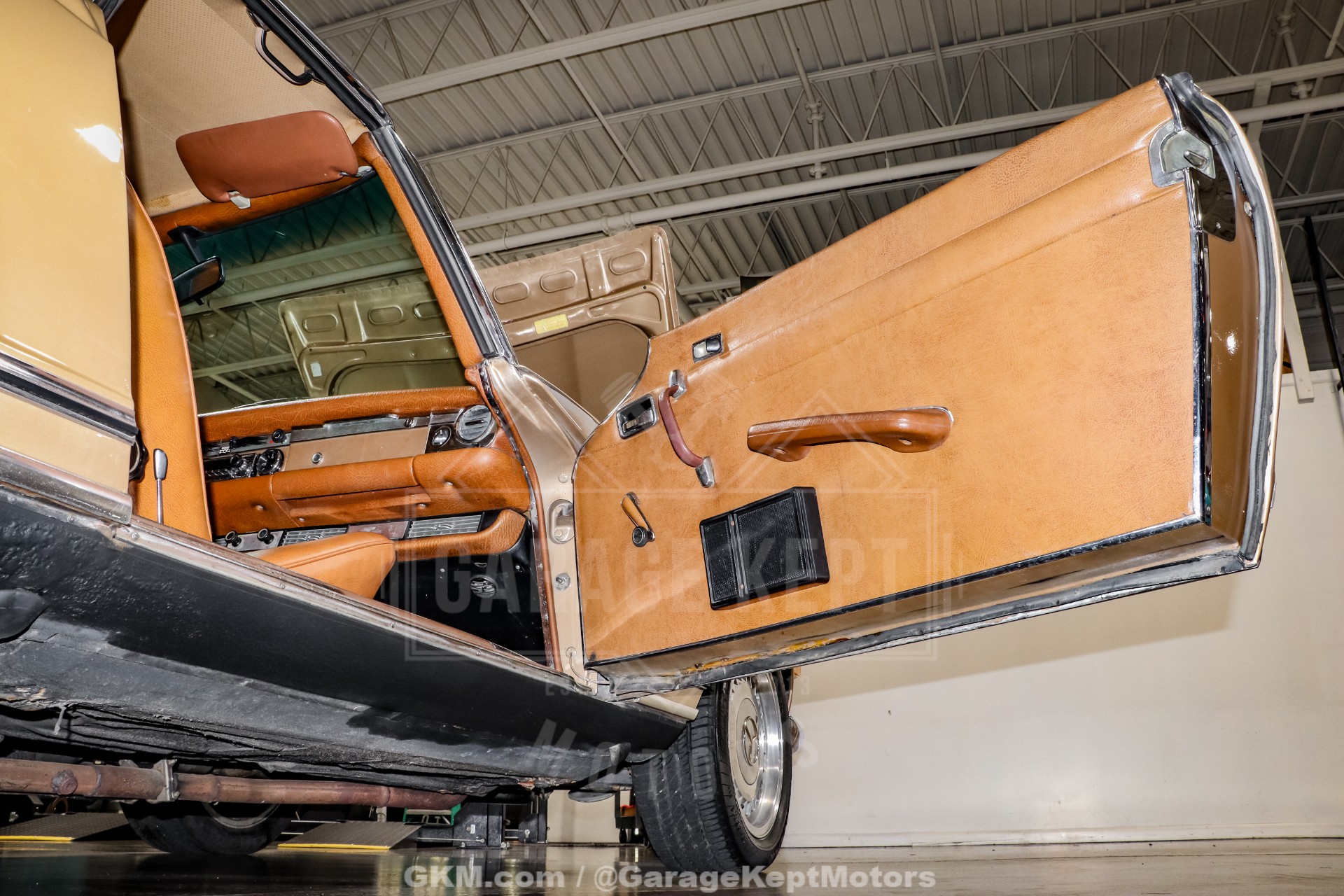 1970 Mercedes-Benz 280SL 85