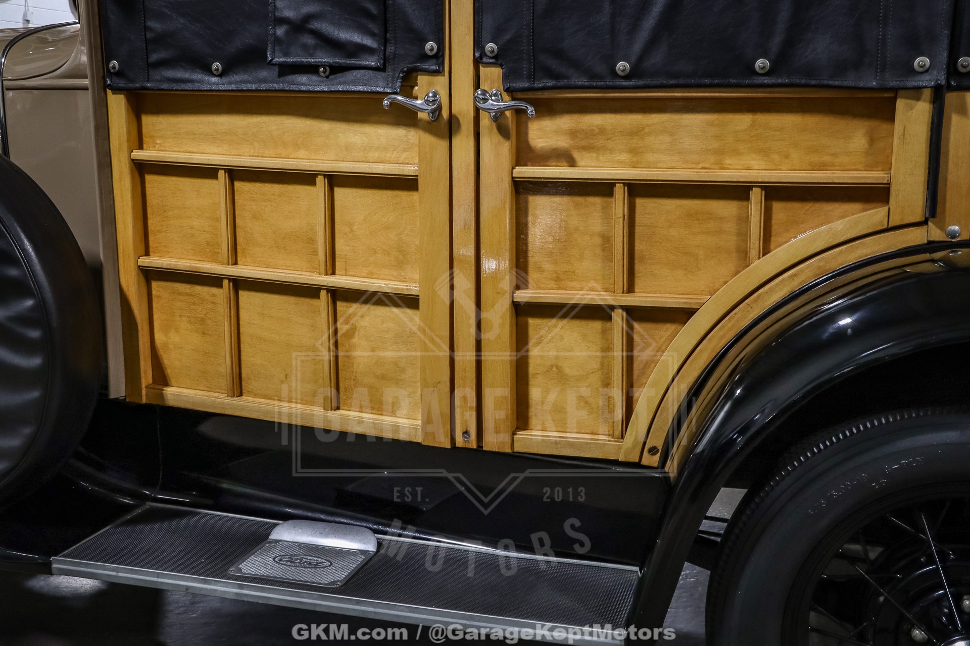 1930 Ford Model A Woody 37