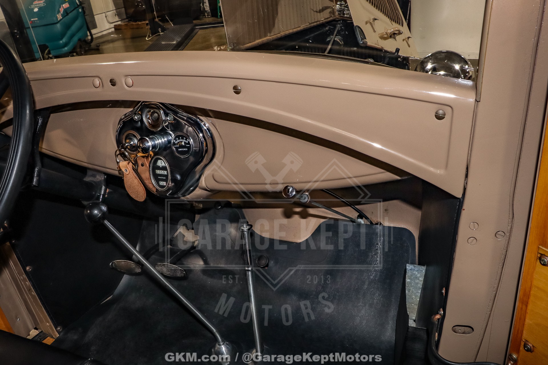 1930 Ford Model A Woody 75