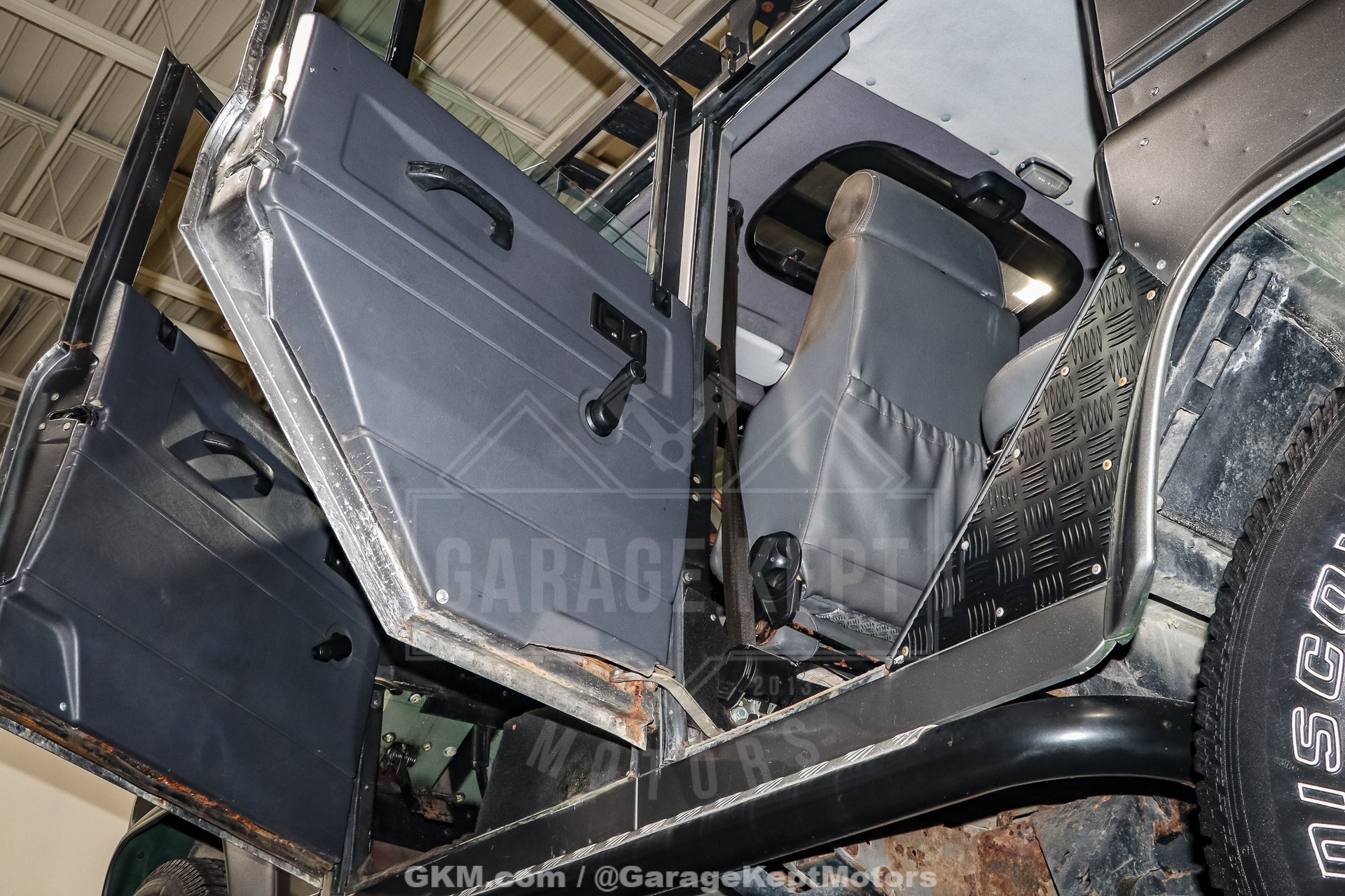 1994 Land Rover Defender 110 104