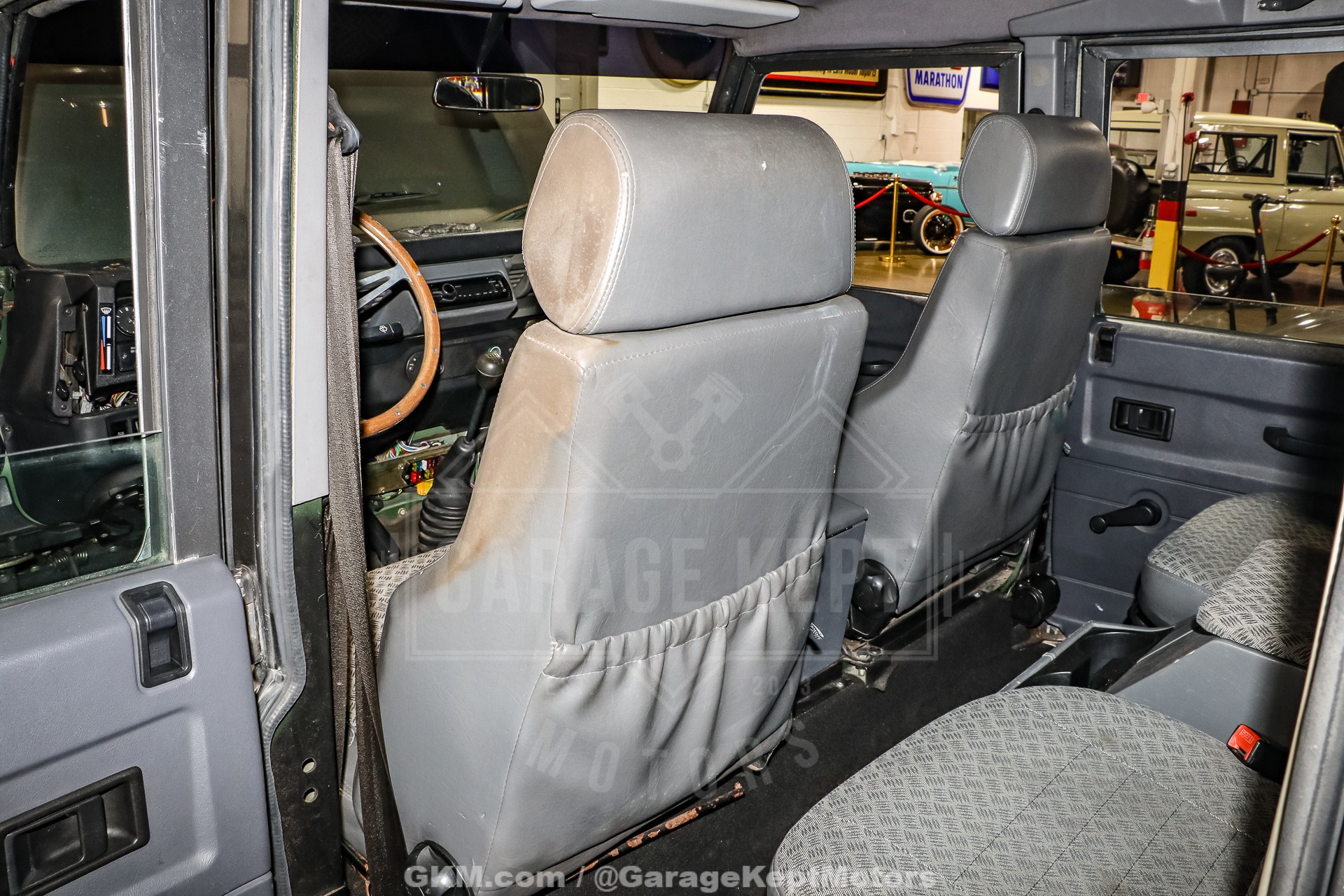 1994 Land Rover Defender 110 105