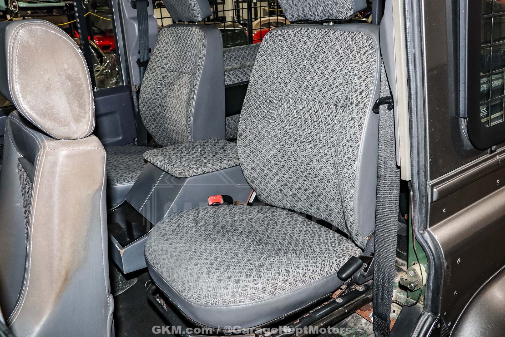 1994 Land Rover Defender 110 108