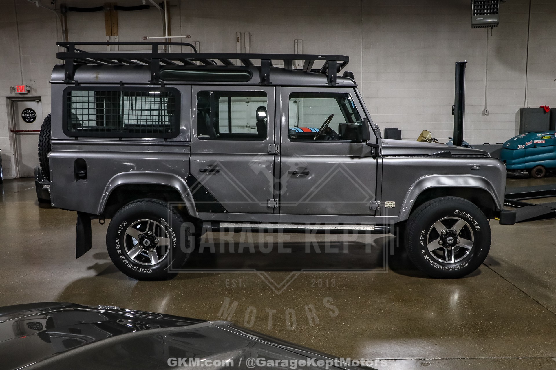 1994 Land Rover Defender 110 10