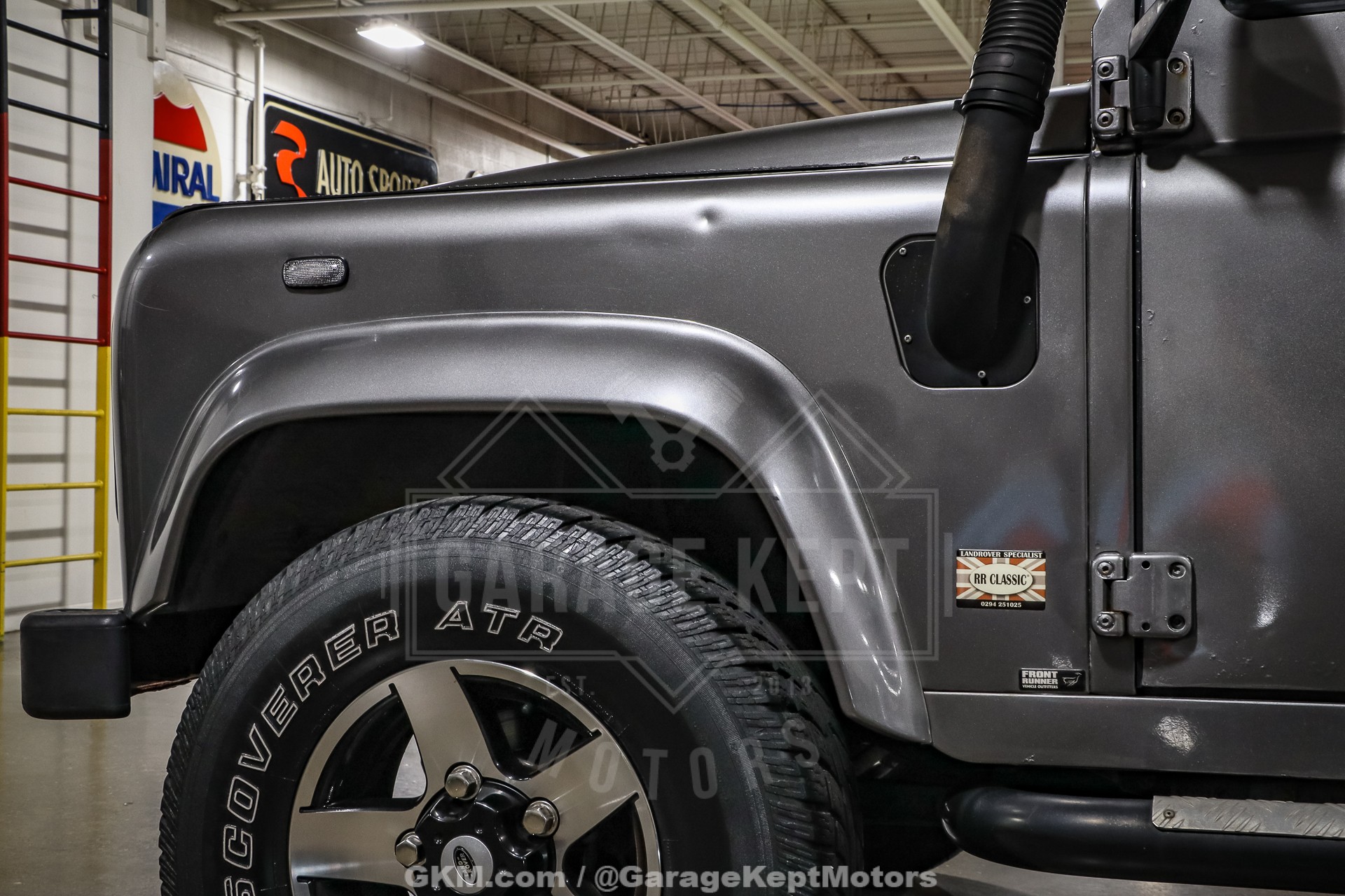 1994 Land Rover Defender 110 32