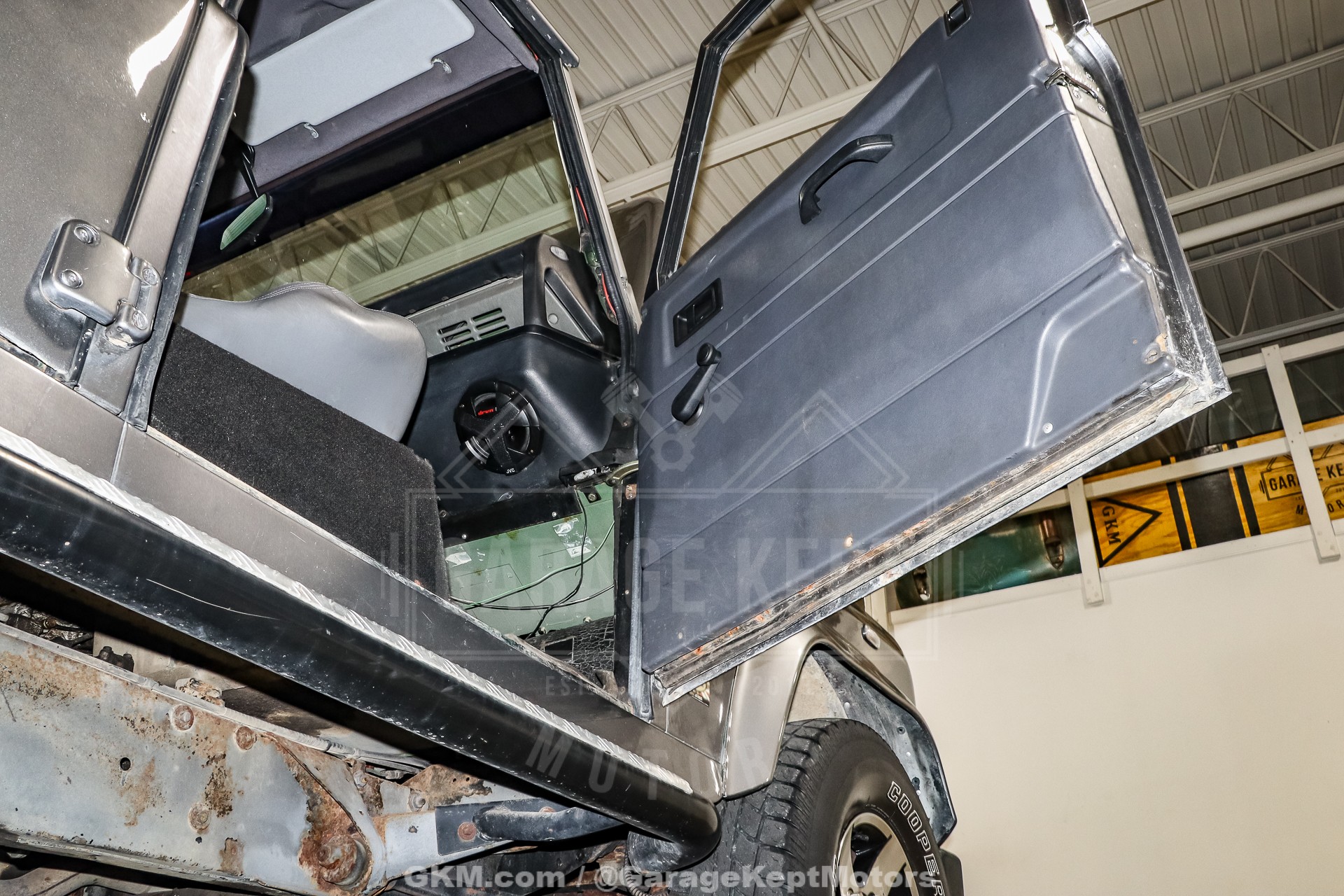 1994 Land Rover Defender 110 65