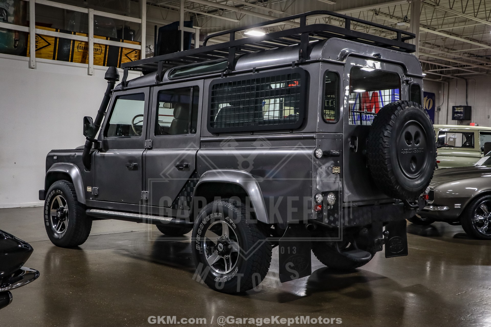 1994 Land Rover Defender 110 6