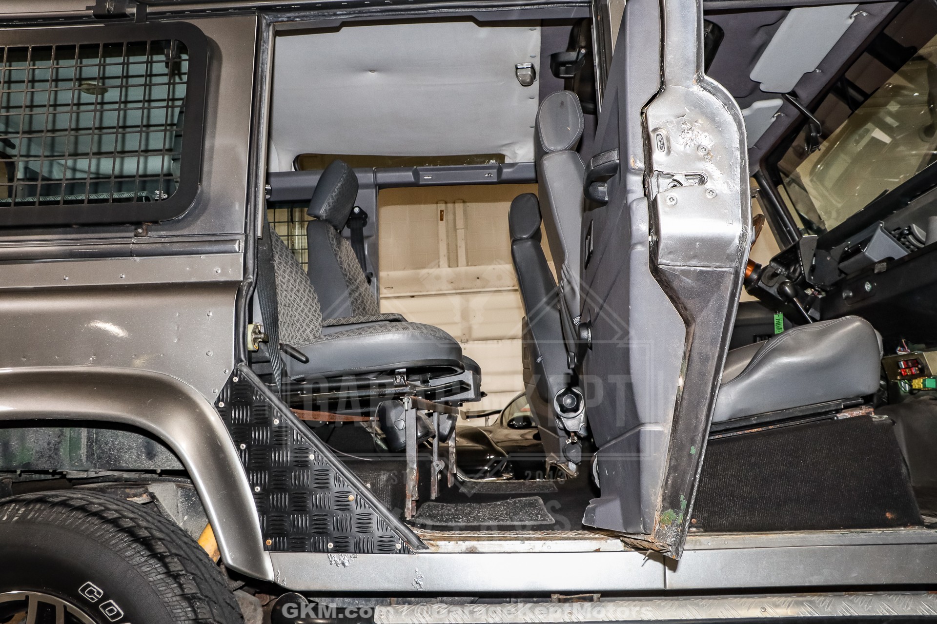1994 Land Rover Defender 110 74