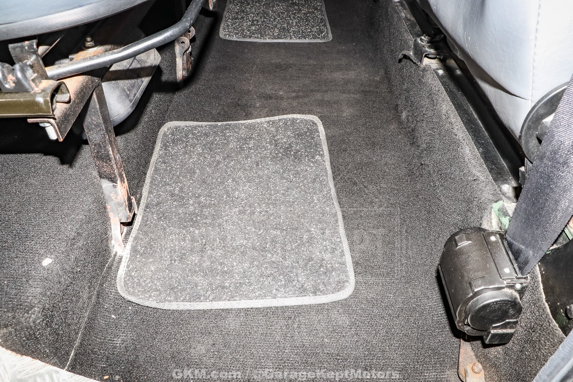 1994 Land Rover Defender 110 77