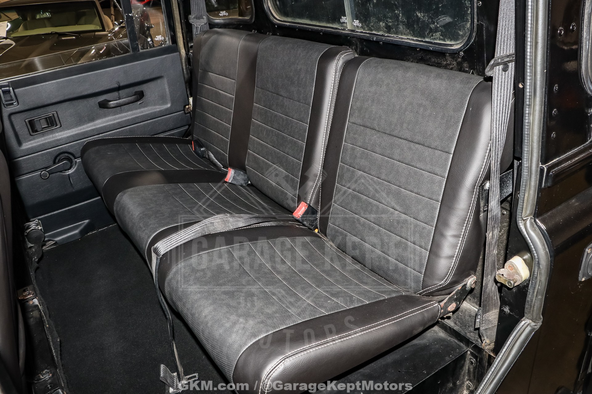 1998 Land Rover Defender 130 104