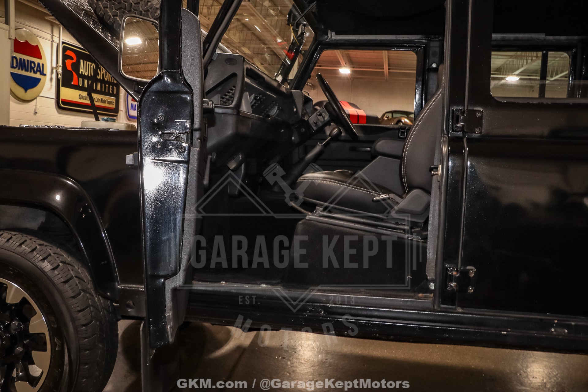 1998 Land Rover Defender 130 109