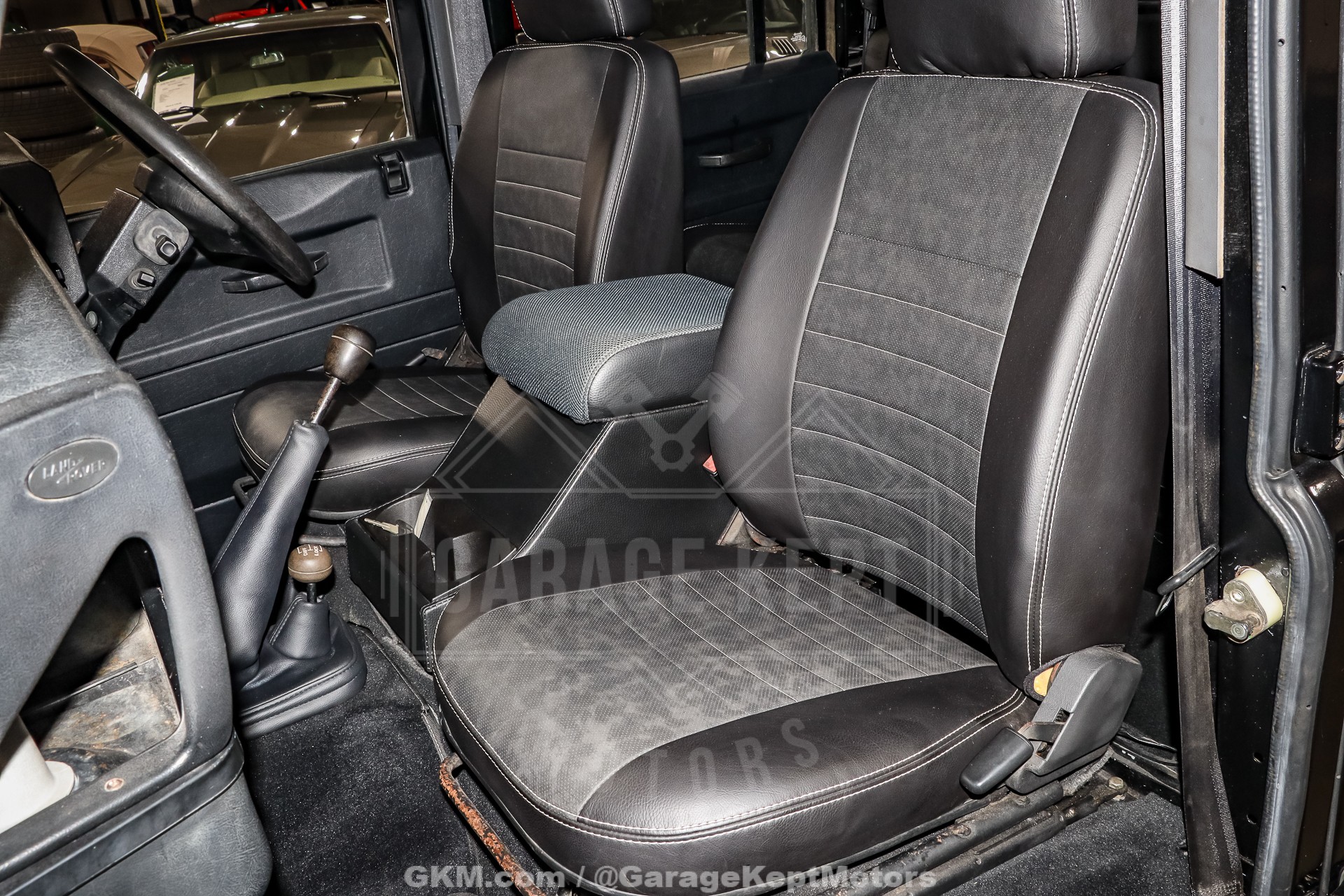 1998 Land Rover Defender 130 114