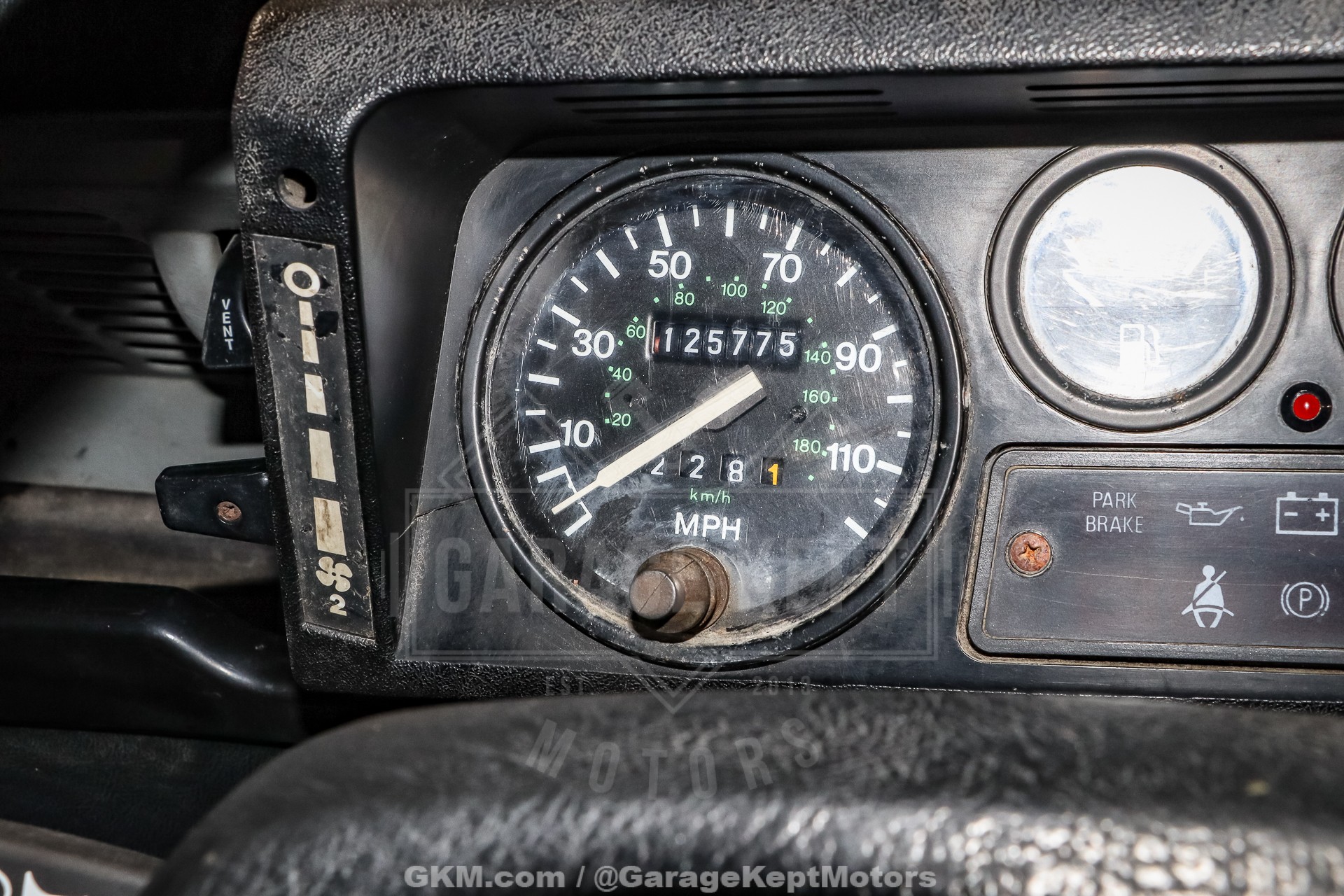 1998 Land Rover Defender 130 124