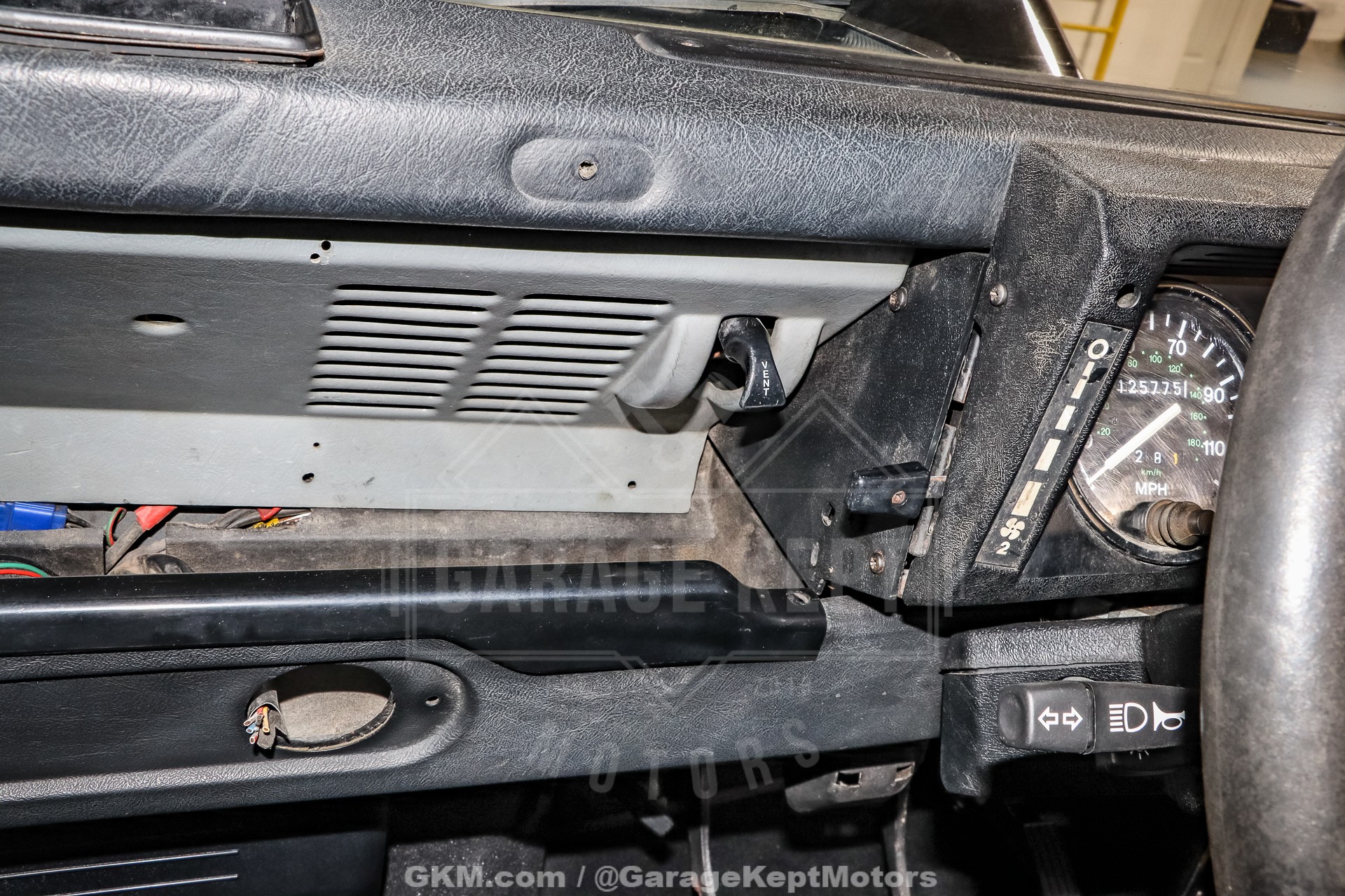1998 Land Rover Defender 130 126