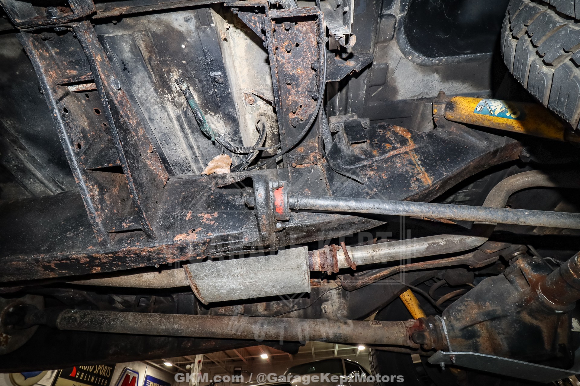 1998 Land Rover Defender 130 173